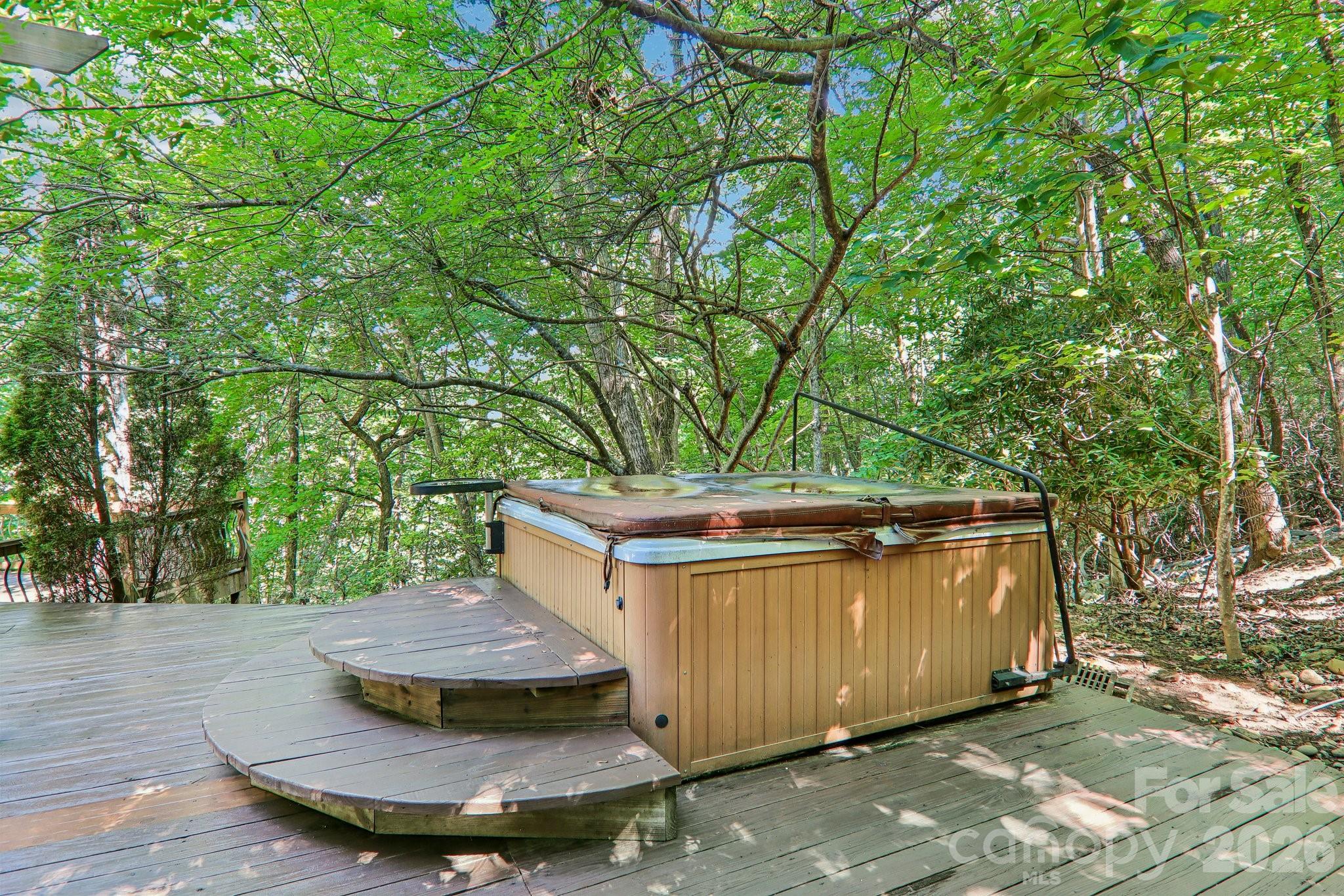 10 Cedar Drive — Mills River