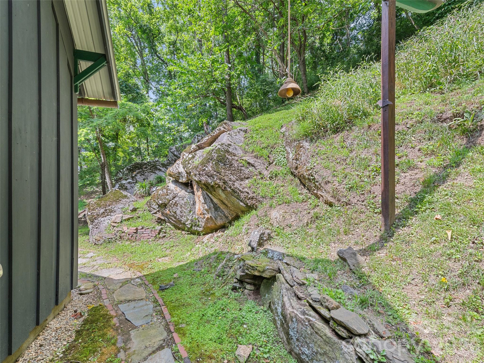 145 Hiaway Trail — Clyde