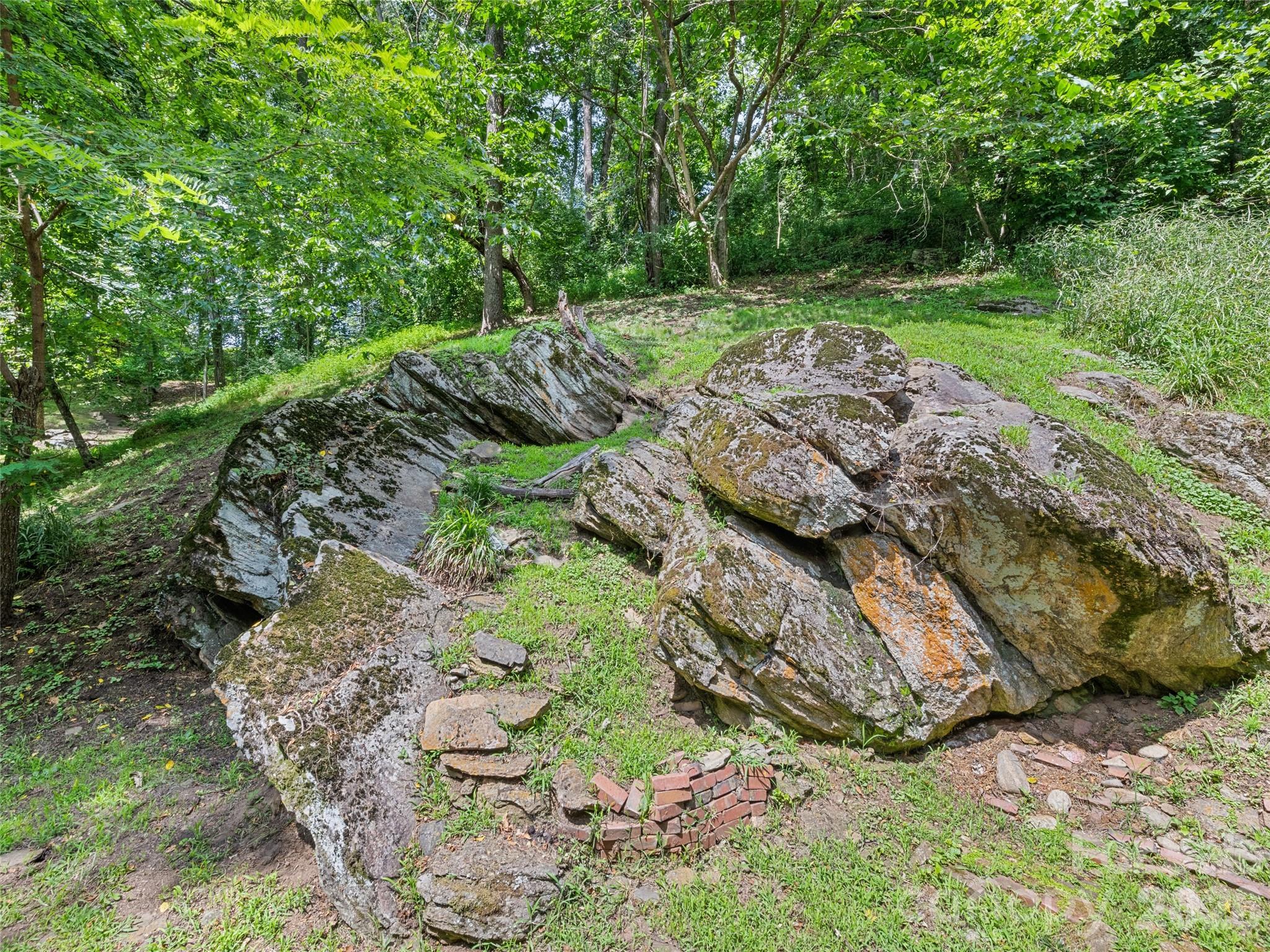145 Hiaway Trail — Clyde