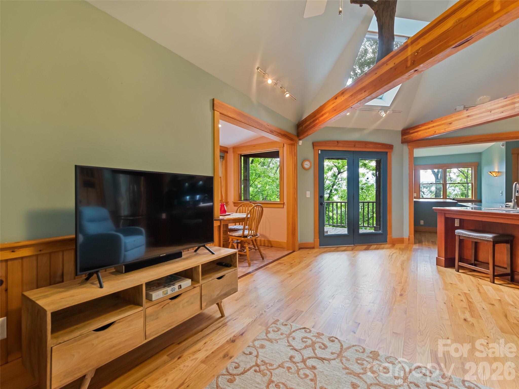 145 Hiaway Trail — Clyde