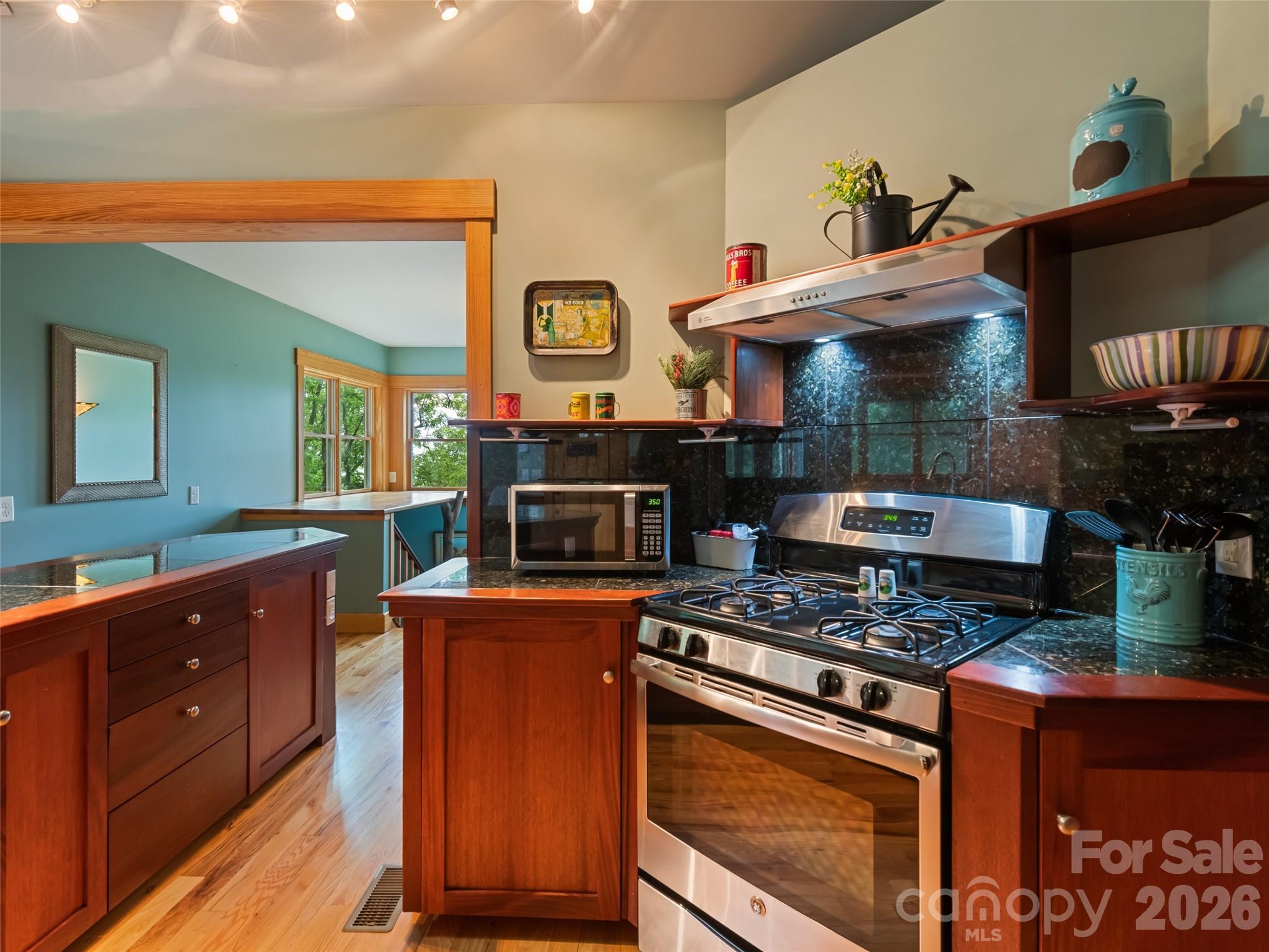 145 Hiaway Trail — Clyde