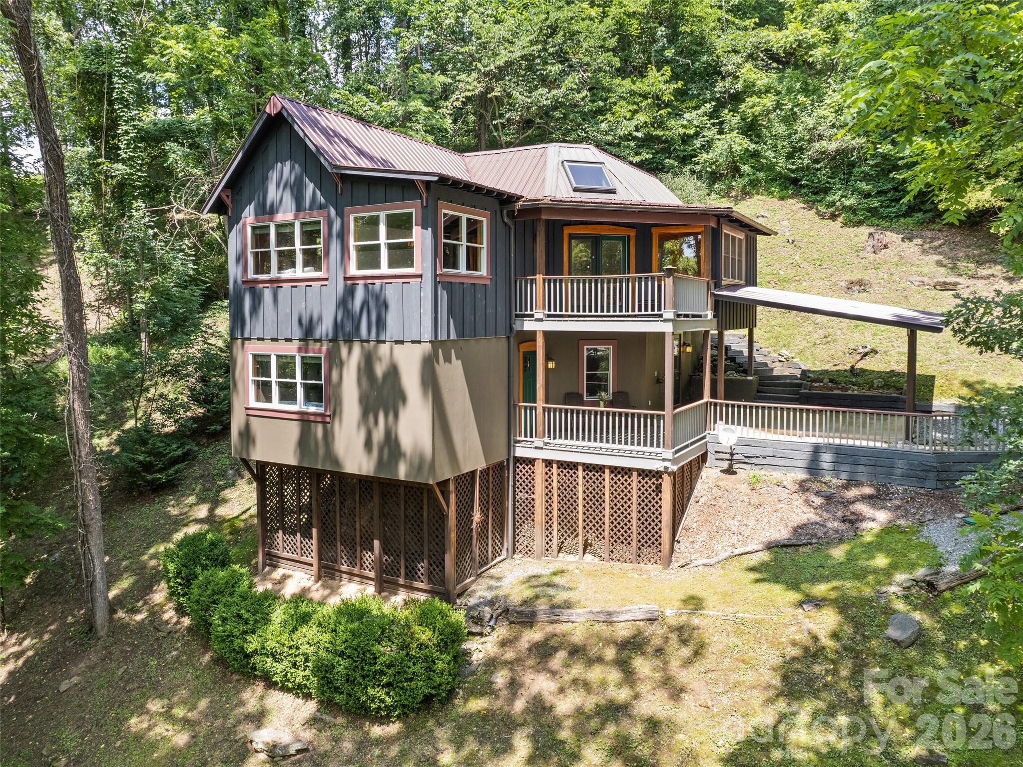145 Hiaway Trail — Clyde