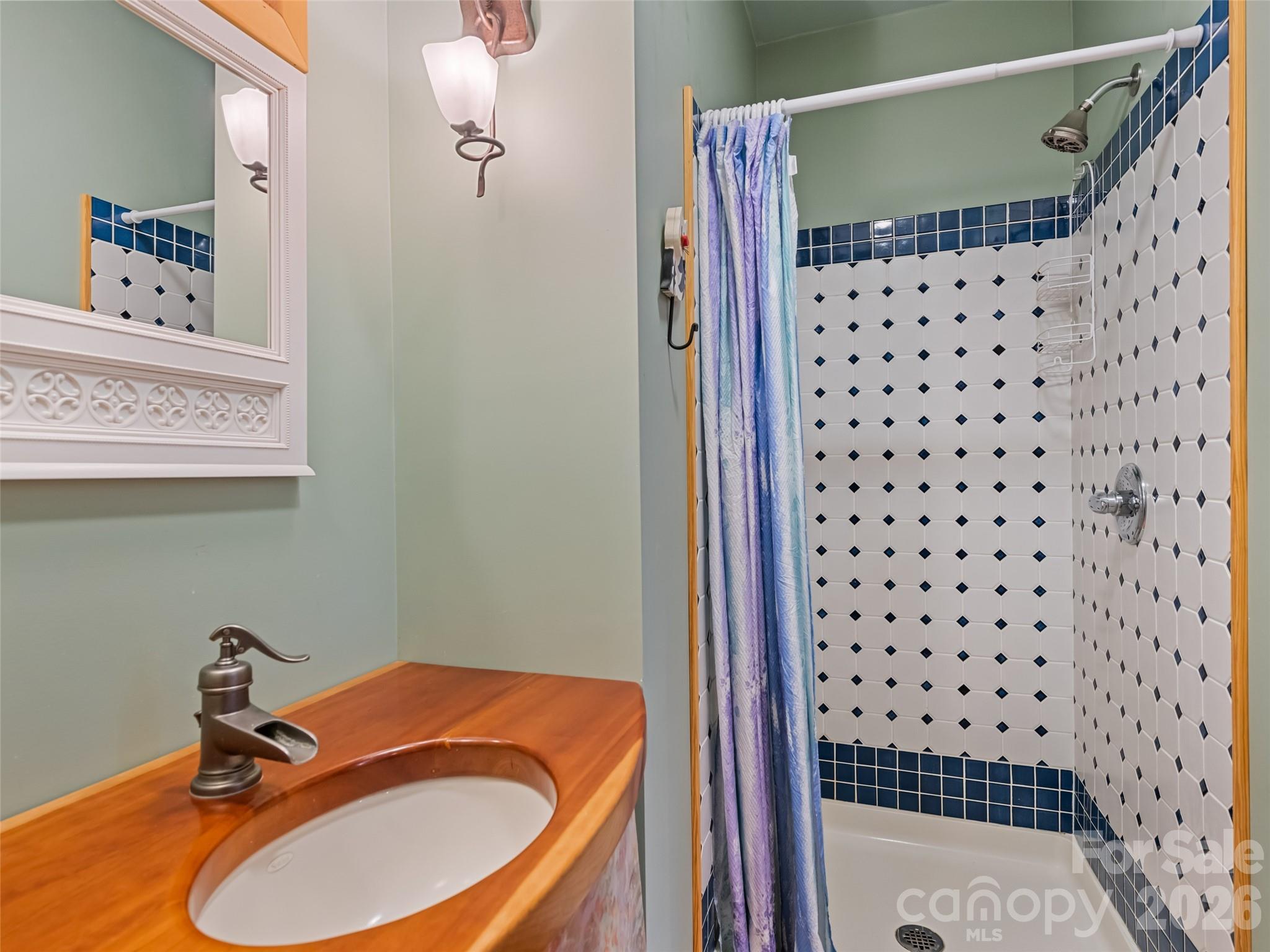 145 Hiaway Trail — Clyde
