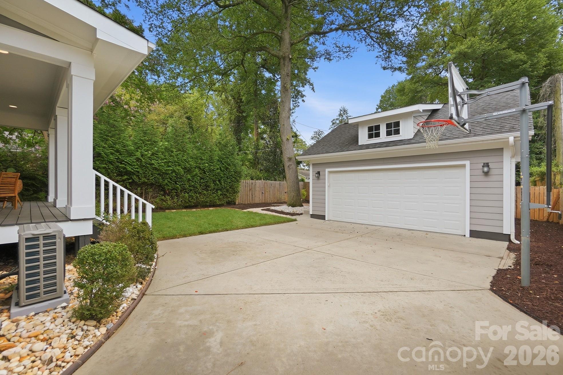 509 Orient Road — Charlotte