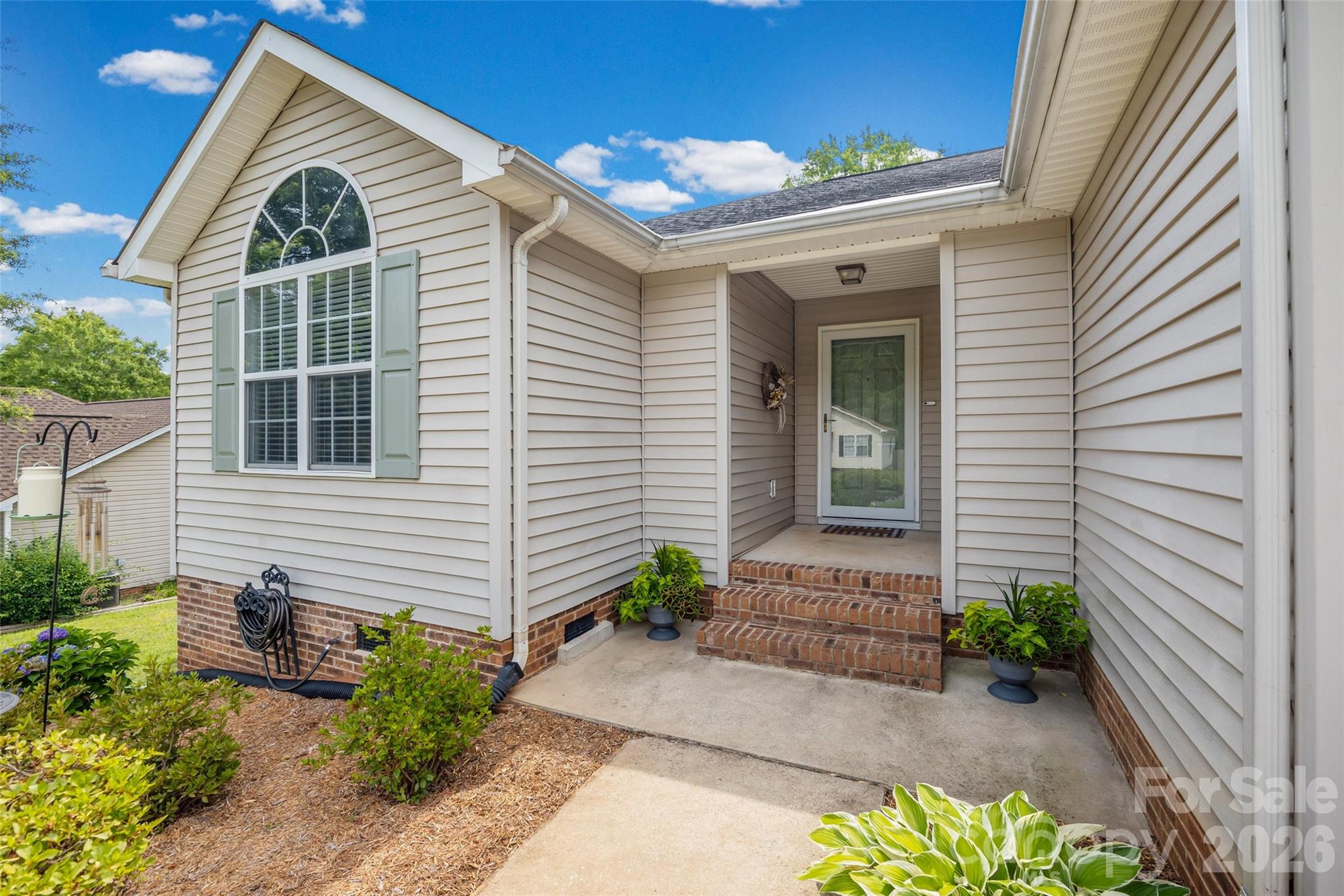 808 Chipmeadow Lane — York