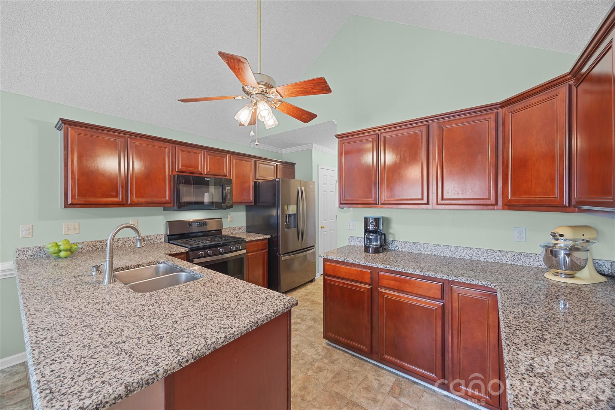 808 Chipmeadow Lane — York
