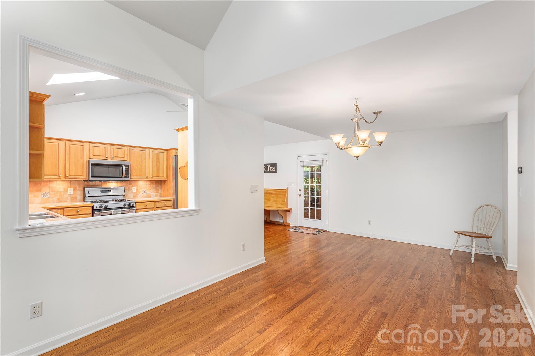 602 Hidden Springs Drive — Asheville