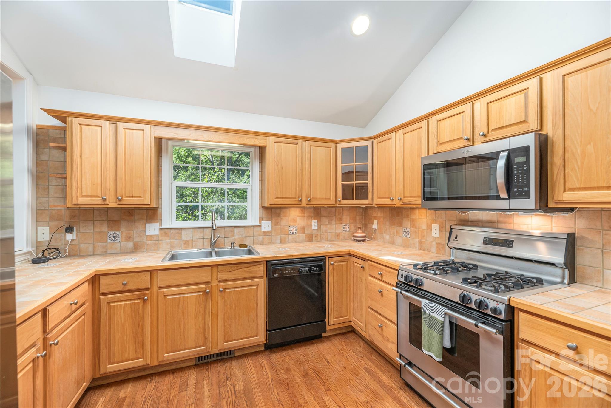 602 Hidden Springs Drive — Asheville