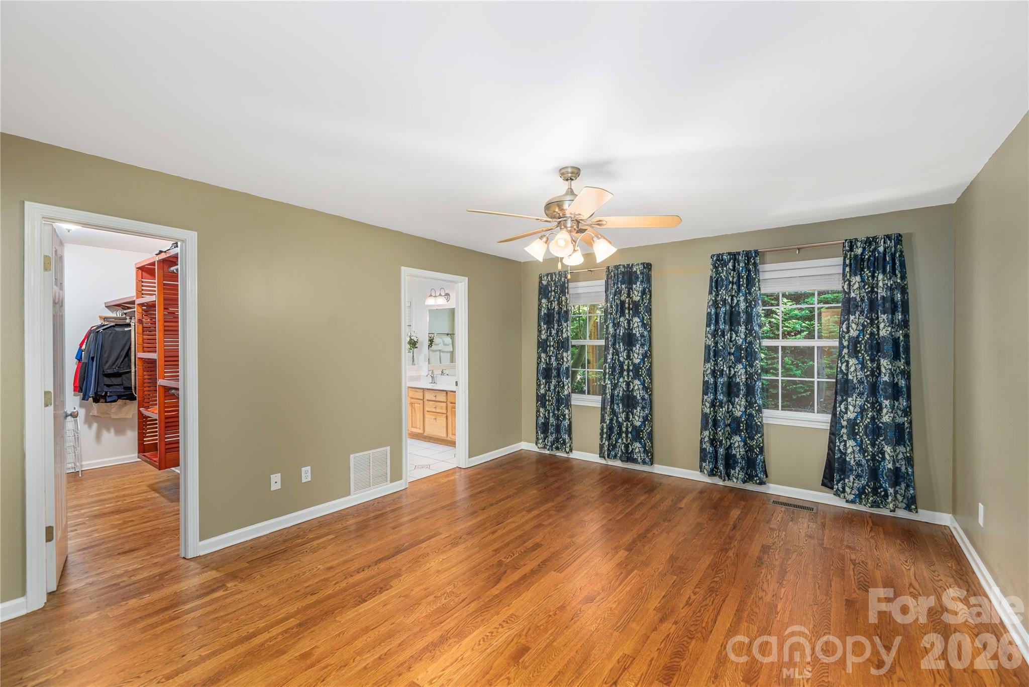 602 Hidden Springs Drive — Asheville
