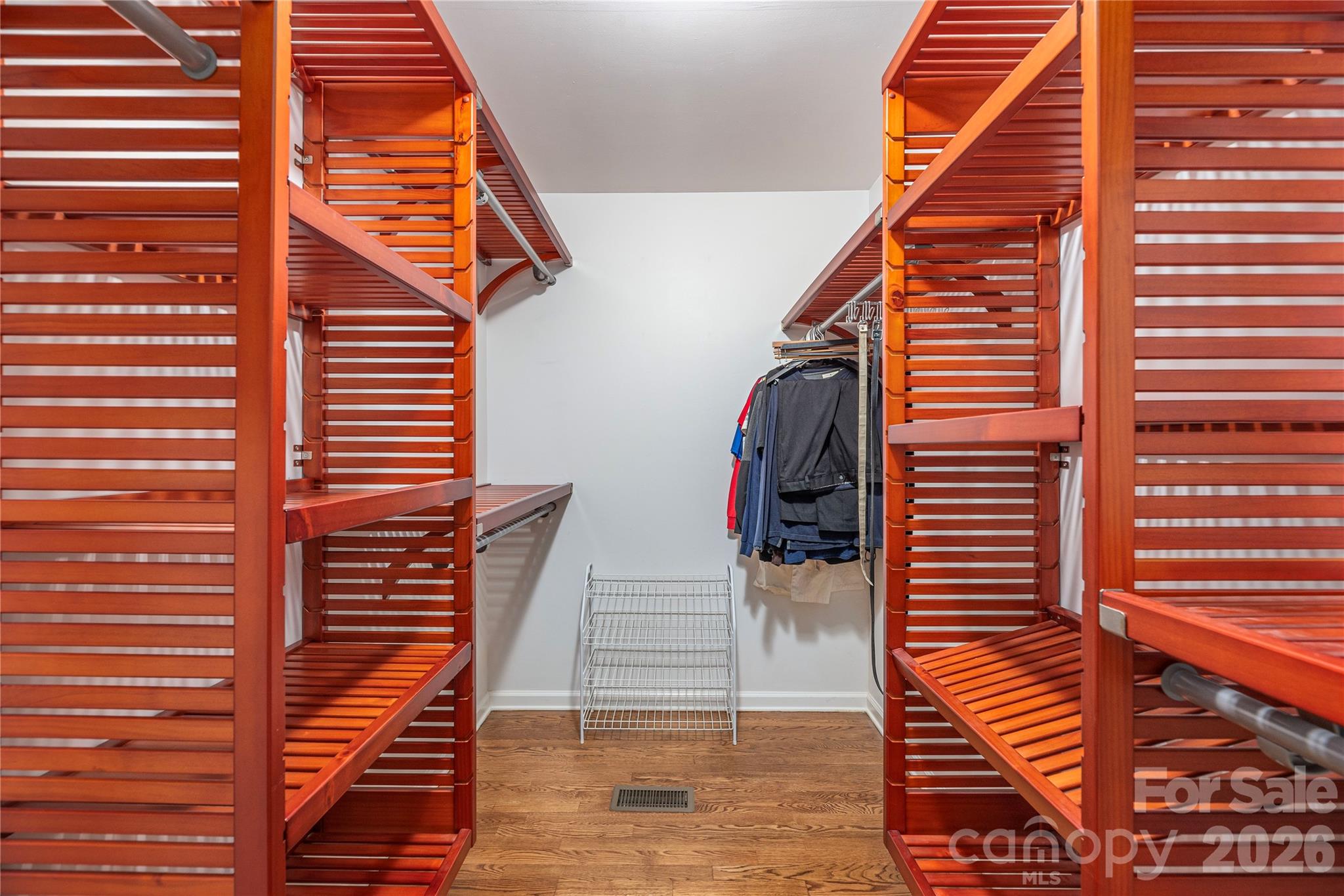 602 Hidden Springs Drive — Asheville
