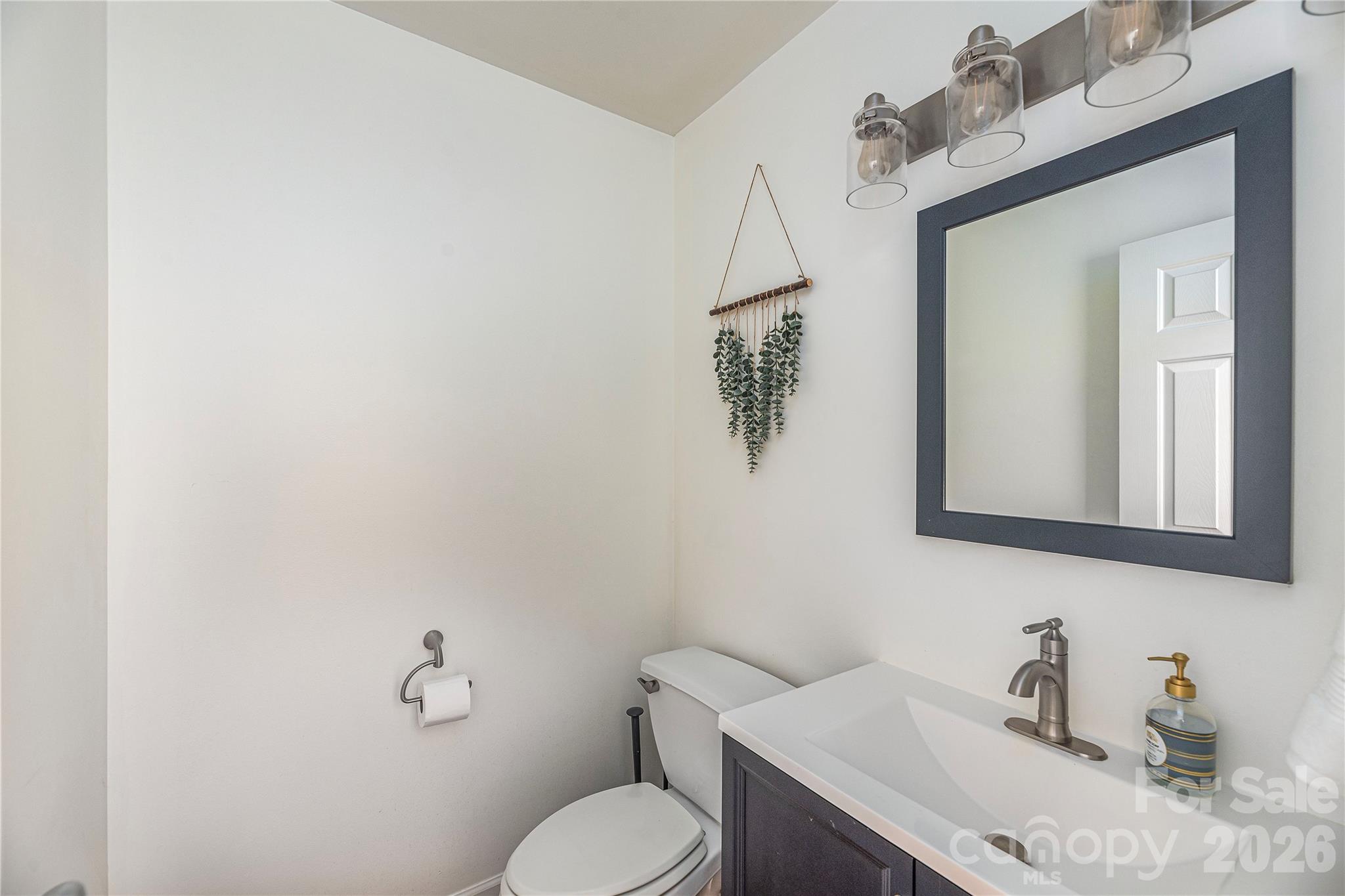602 Hidden Springs Drive — Asheville