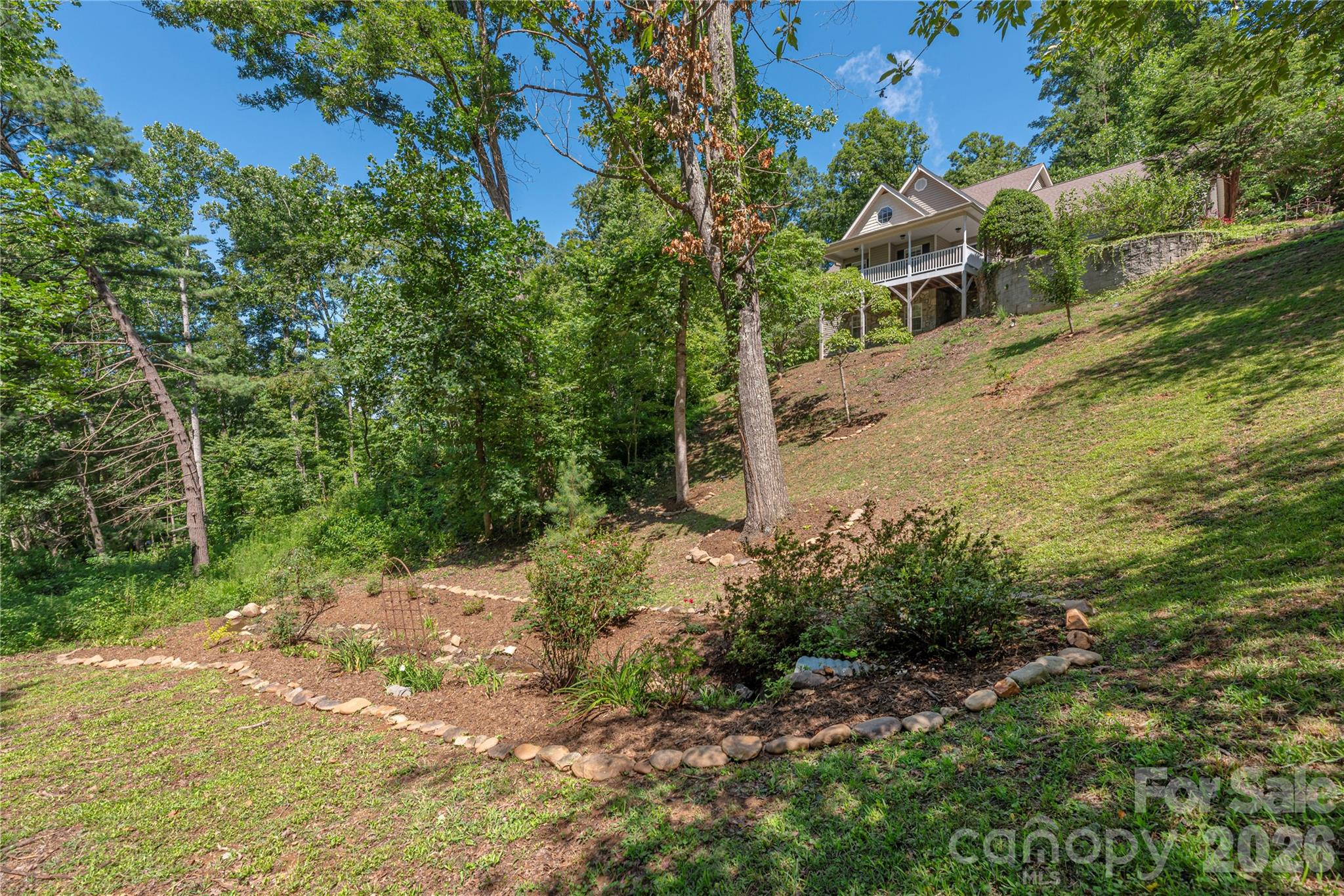 602 Hidden Springs Drive — Asheville
