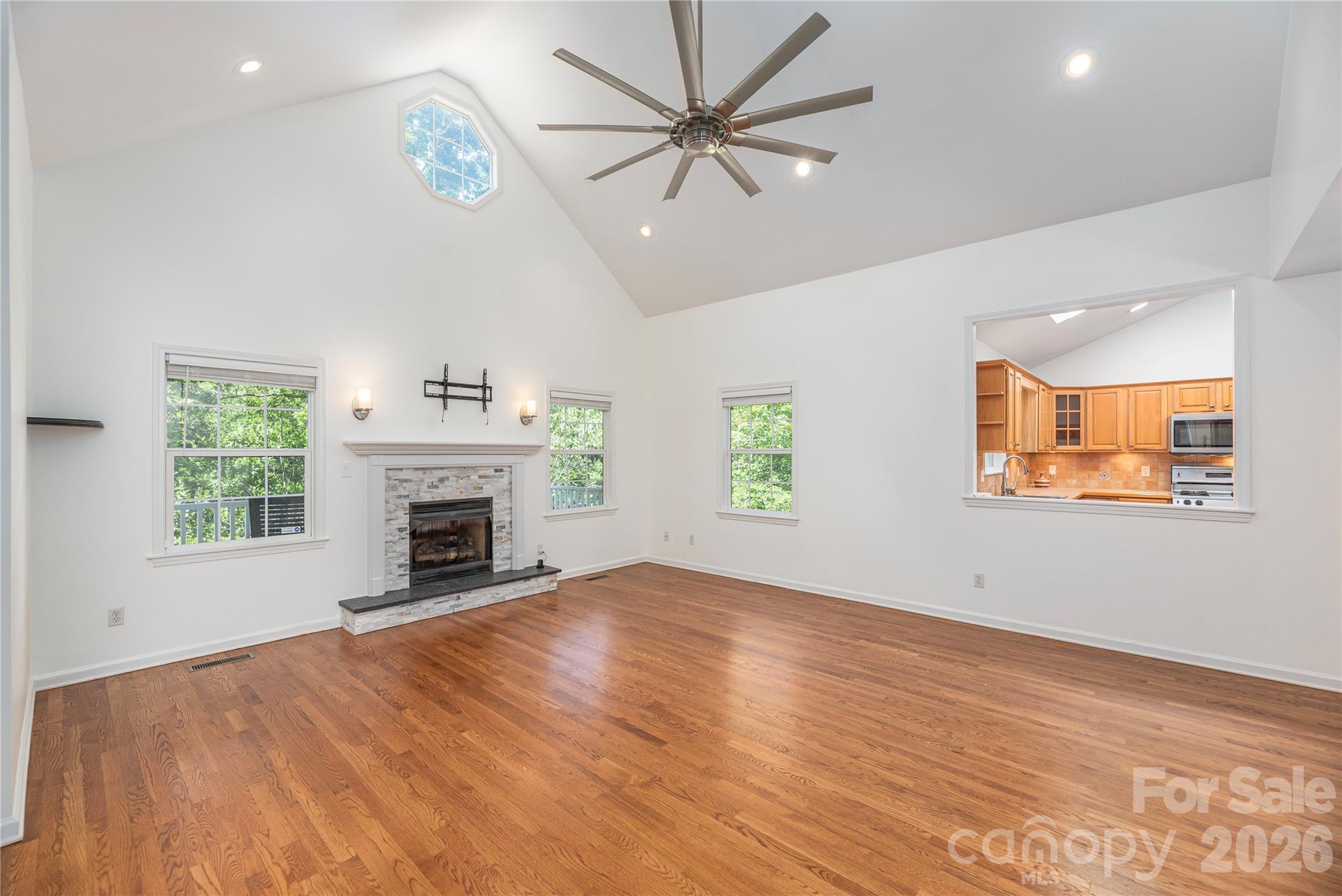602 Hidden Springs Drive — Asheville