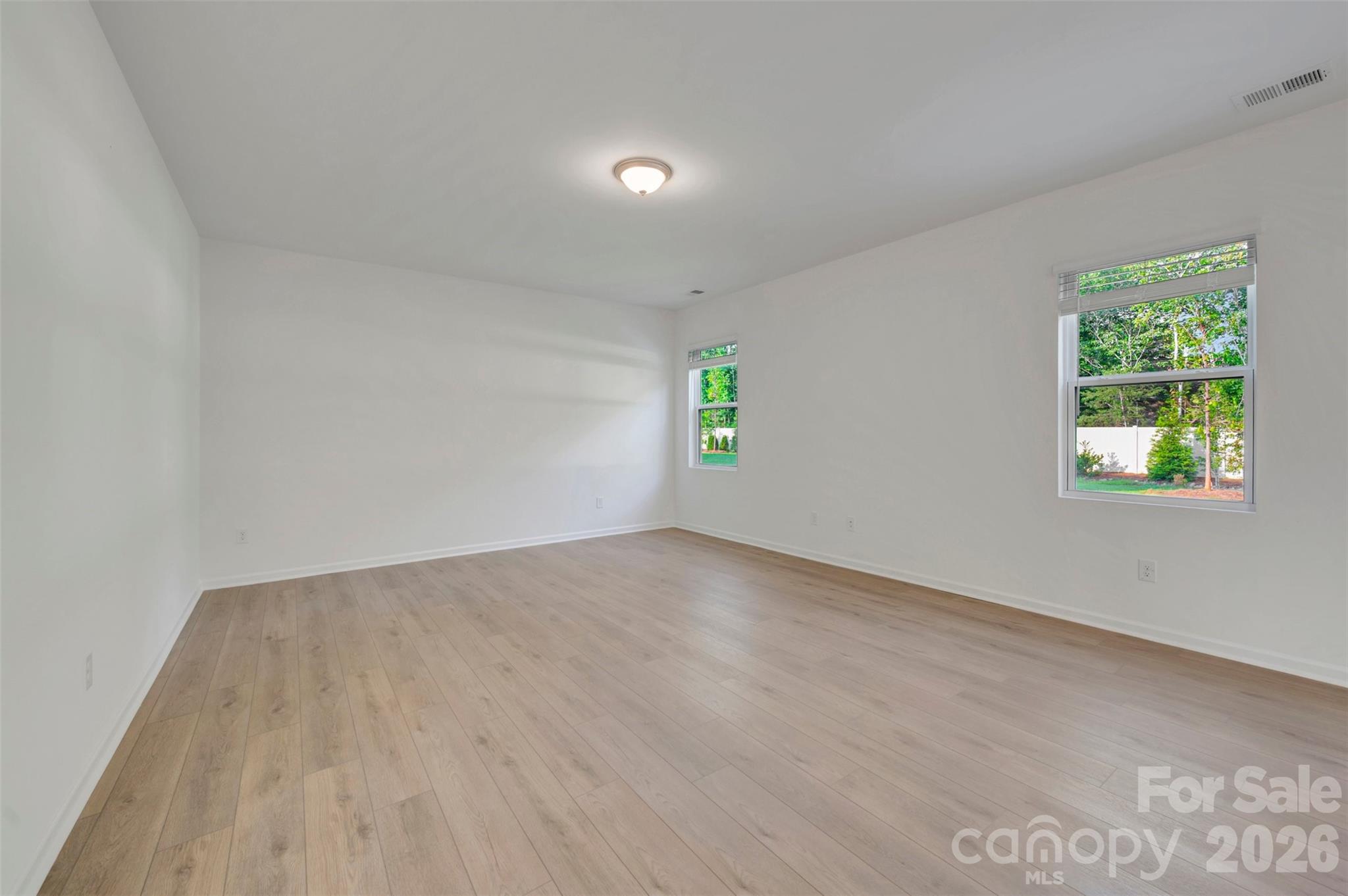 512 Willoughby Park Drive — Monroe