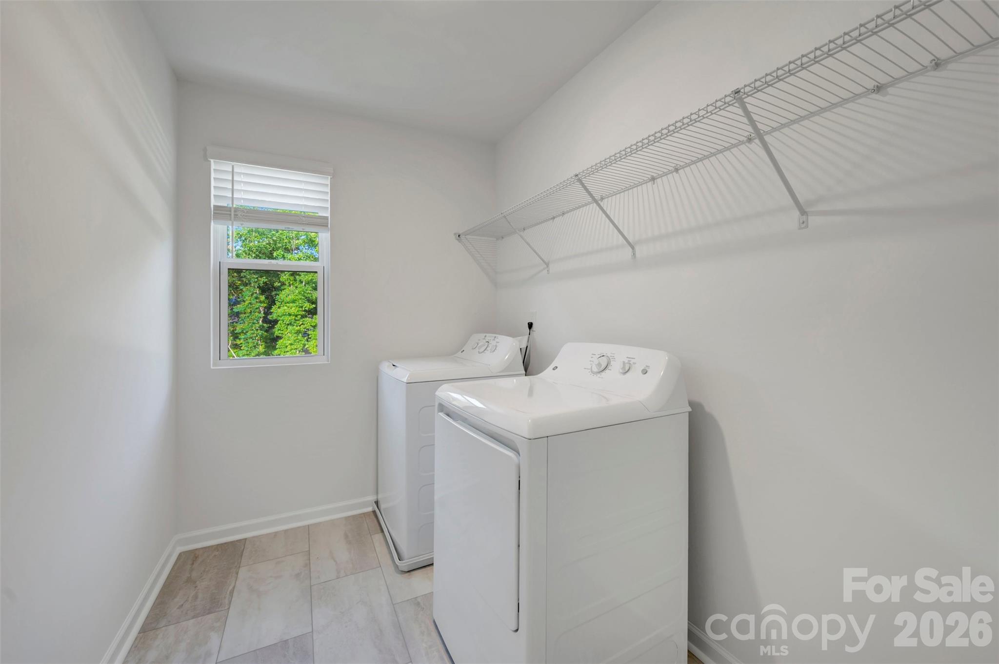 512 Willoughby Park Drive — Monroe