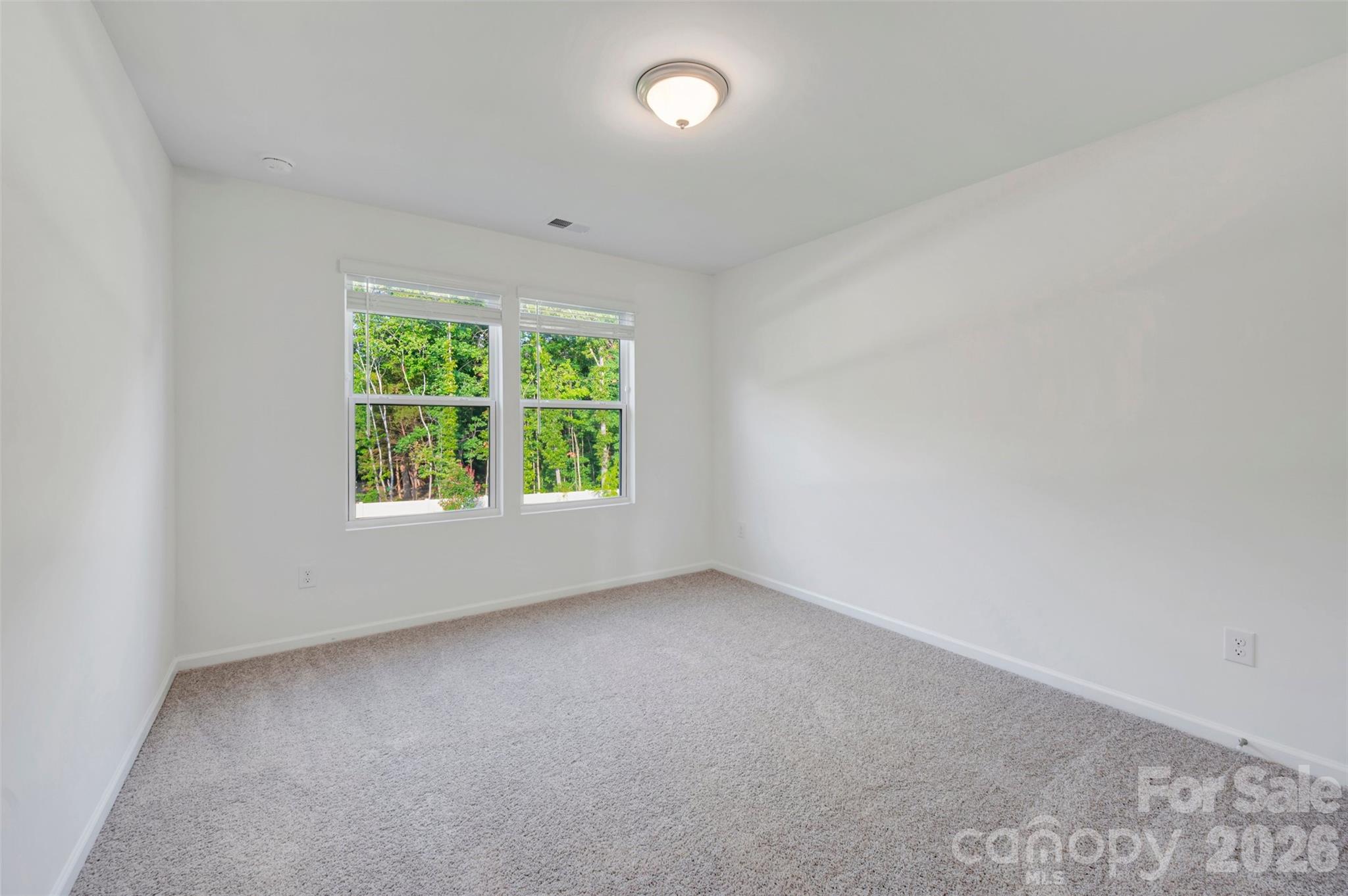 512 Willoughby Park Drive — Monroe