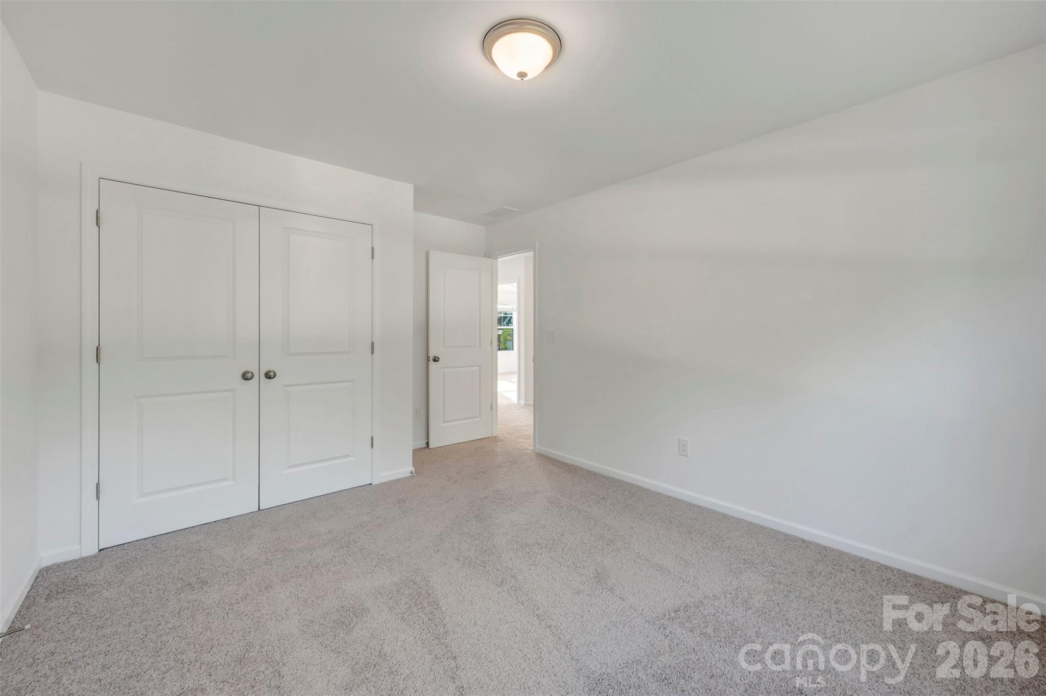 512 Willoughby Park Drive — Monroe