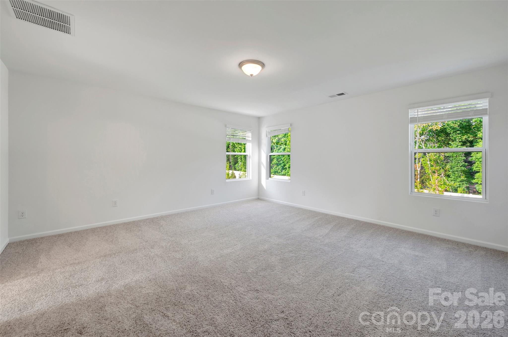 512 Willoughby Park Drive — Monroe