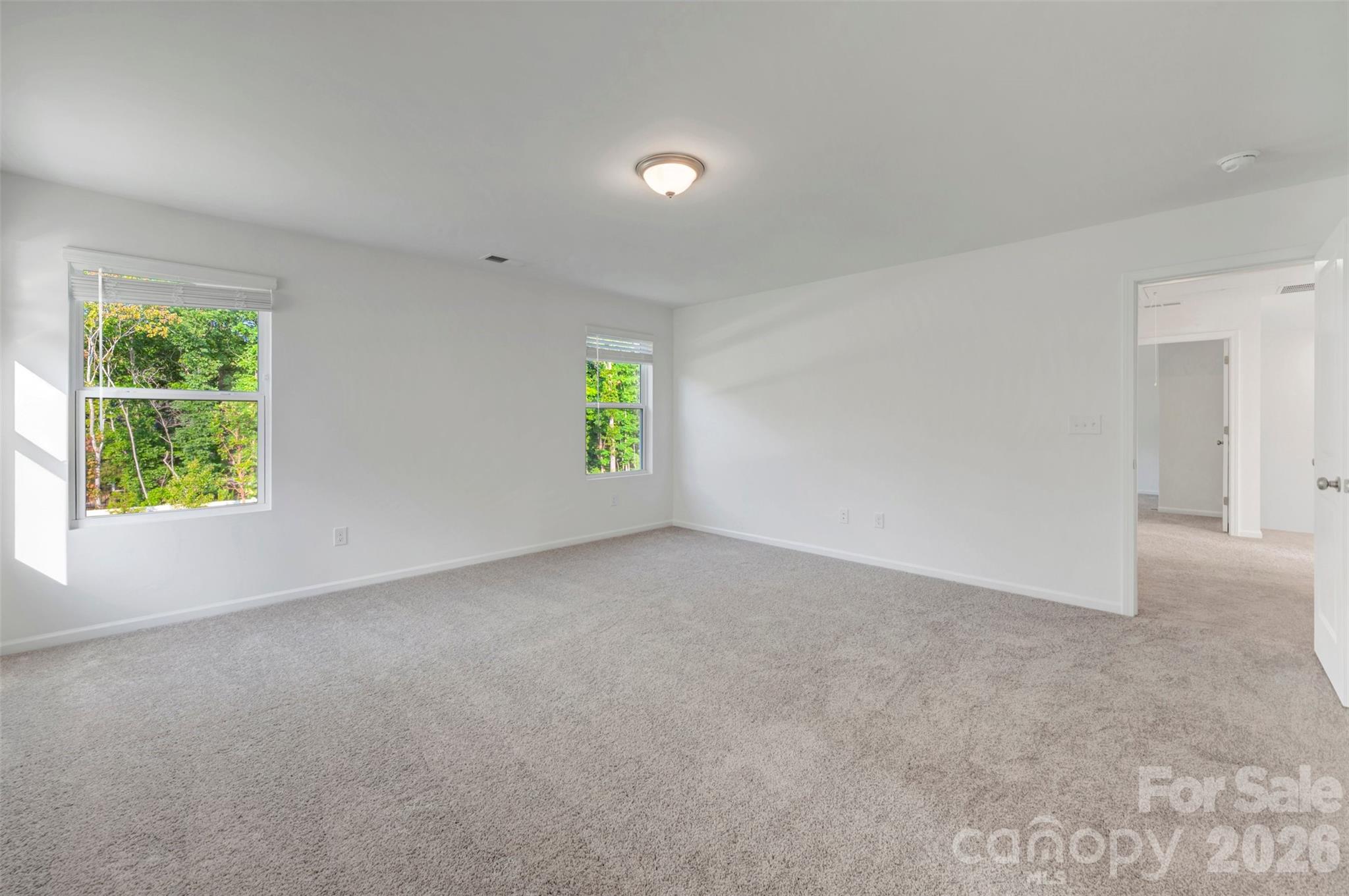 512 Willoughby Park Drive — Monroe