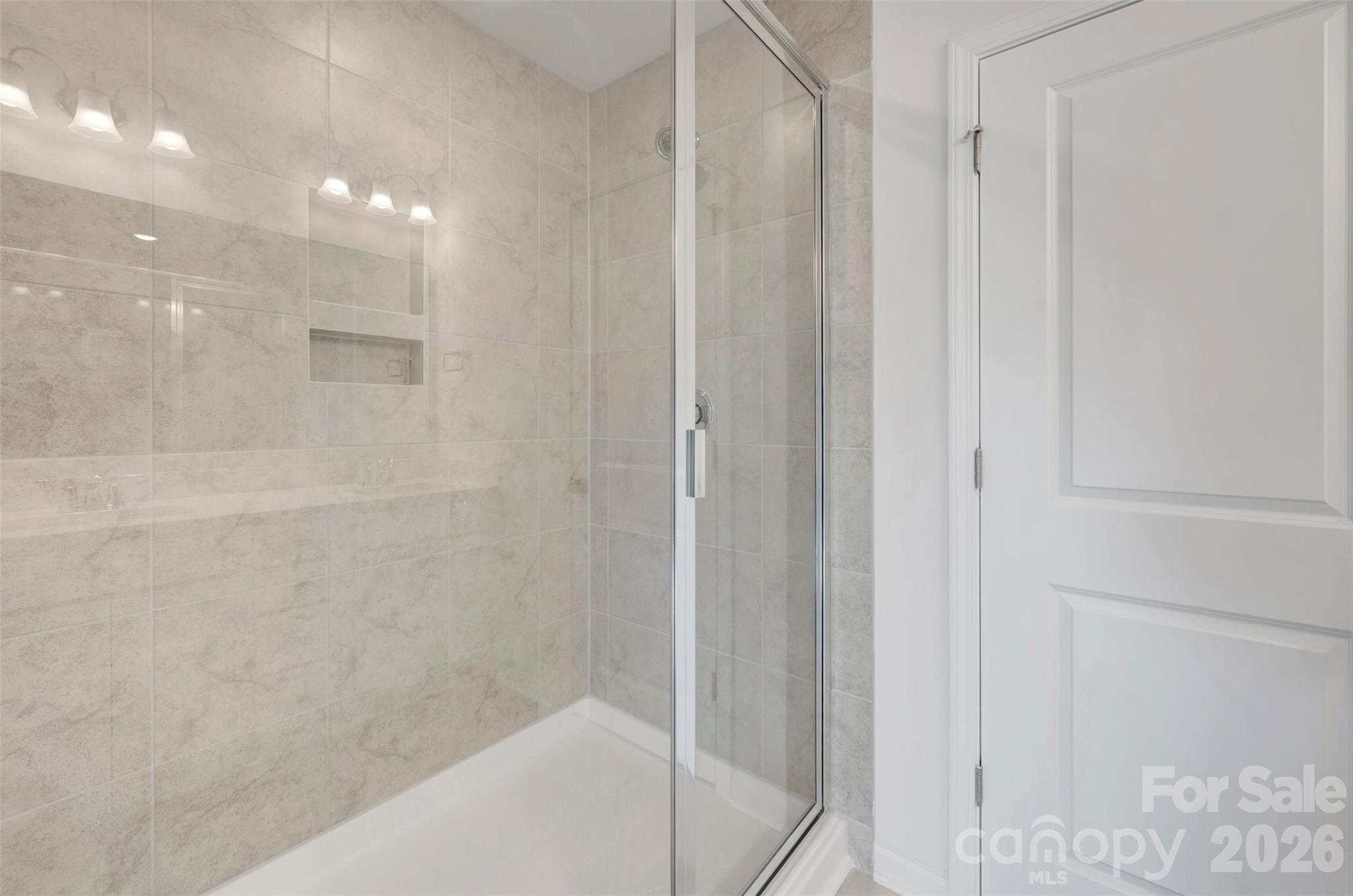 512 Willoughby Park Drive — Monroe