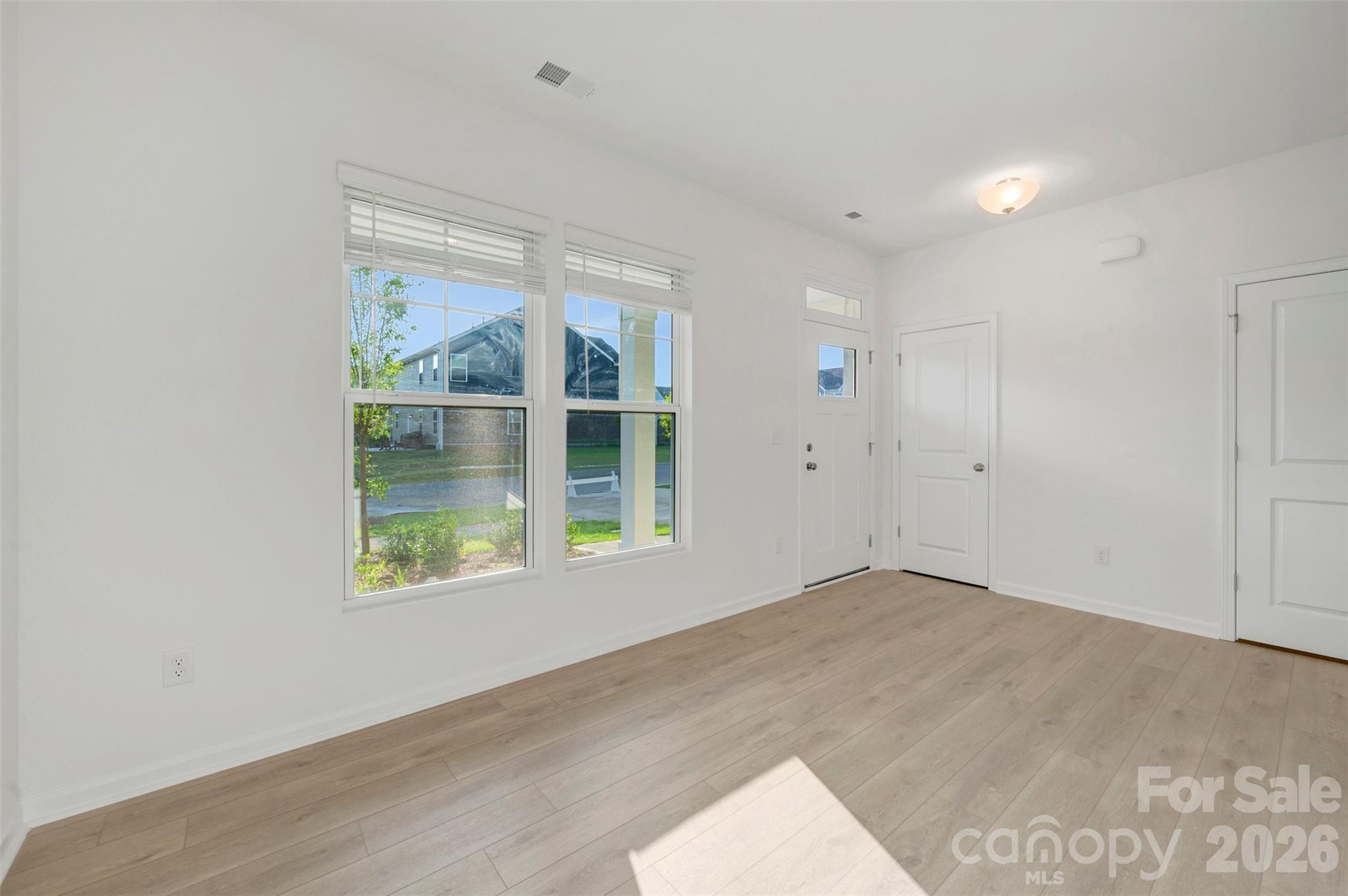 512 Willoughby Park Drive — Monroe