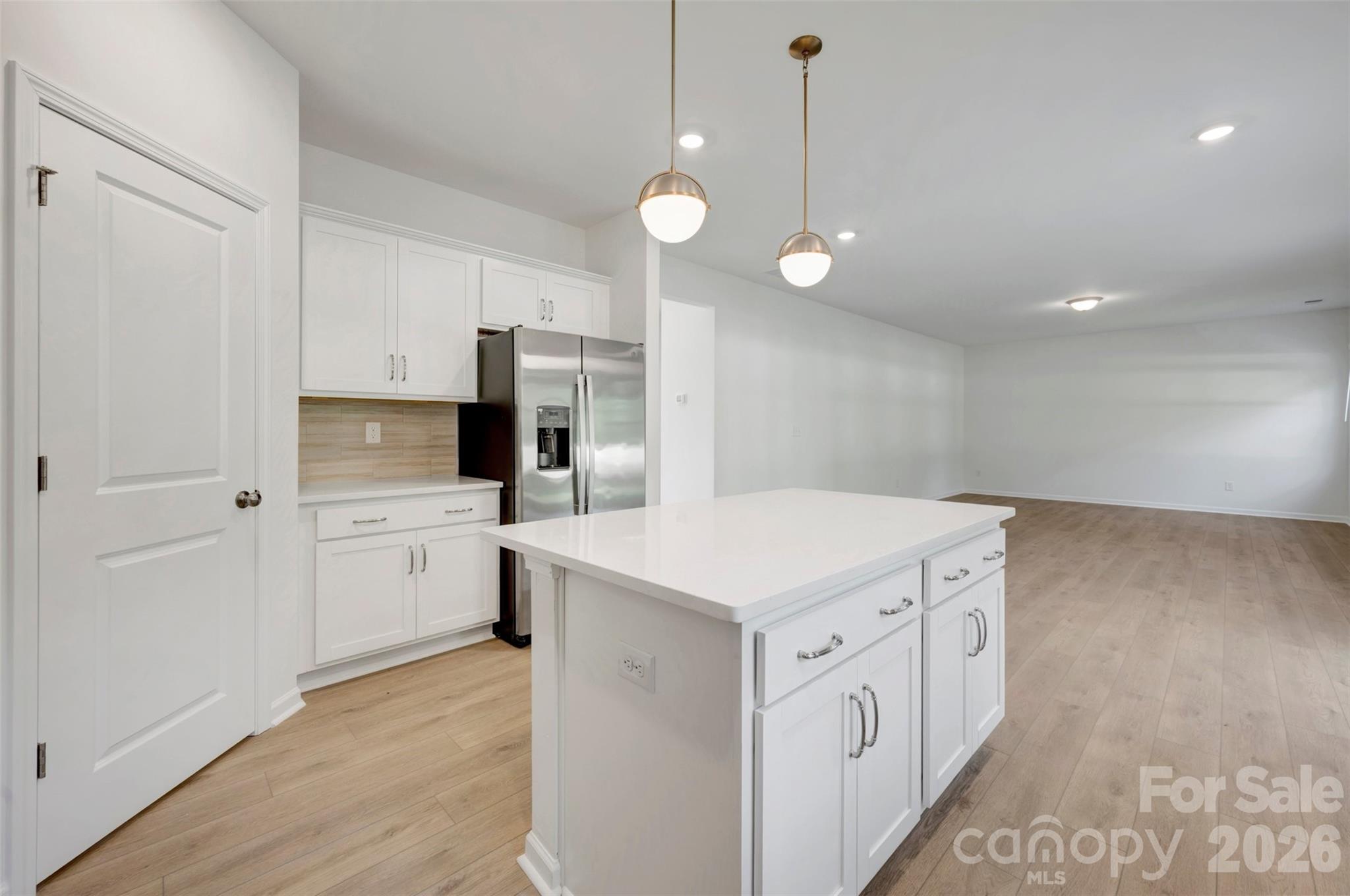 512 Willoughby Park Drive — Monroe