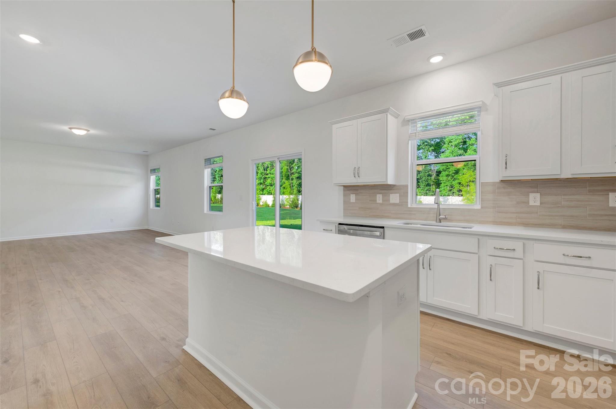 512 Willoughby Park Drive — Monroe