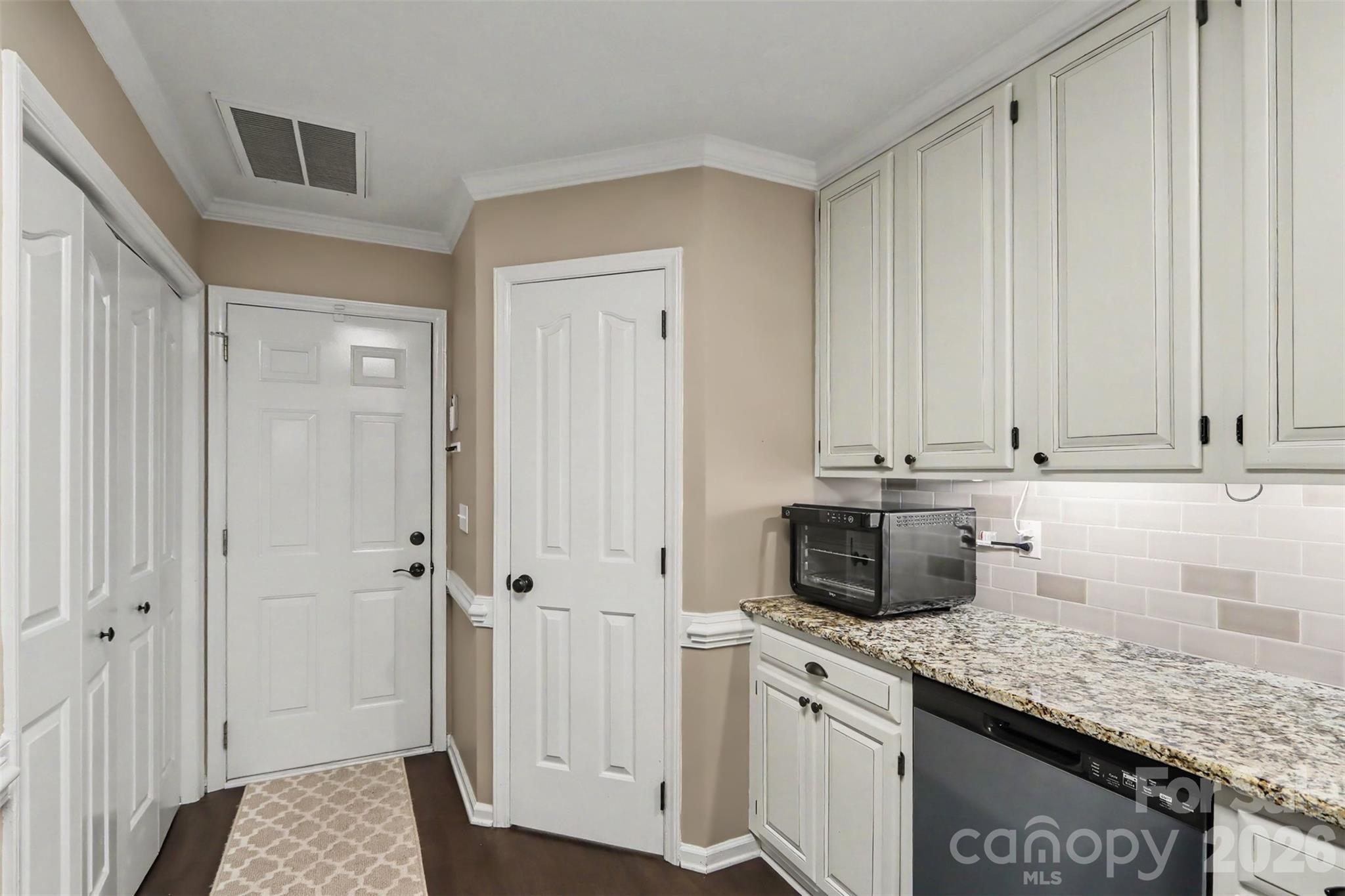 8618 Fox Chase Lane — Charlotte