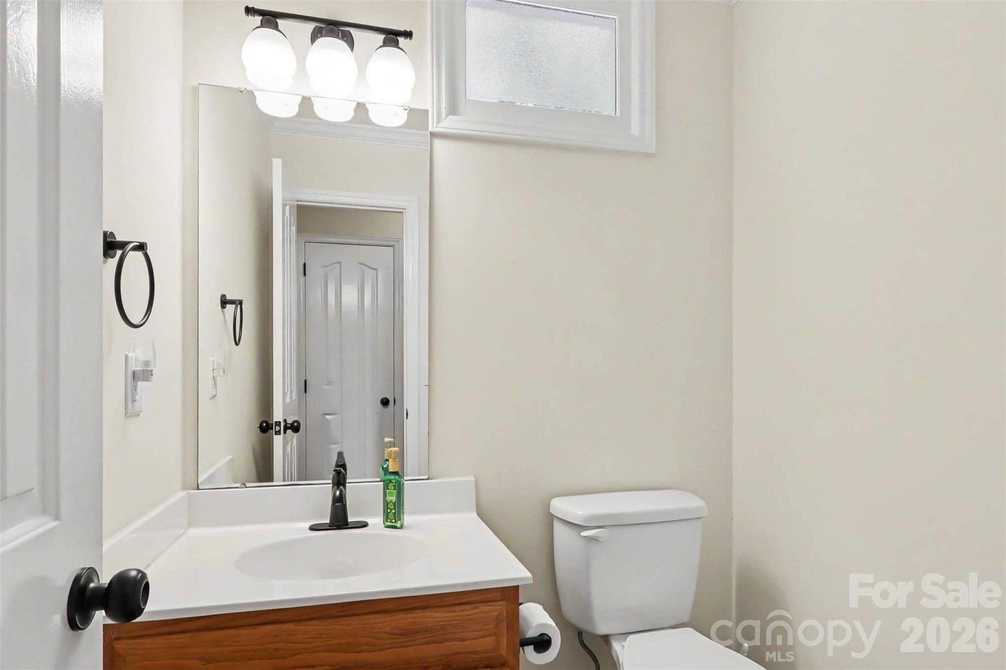 8618 Fox Chase Lane — Charlotte