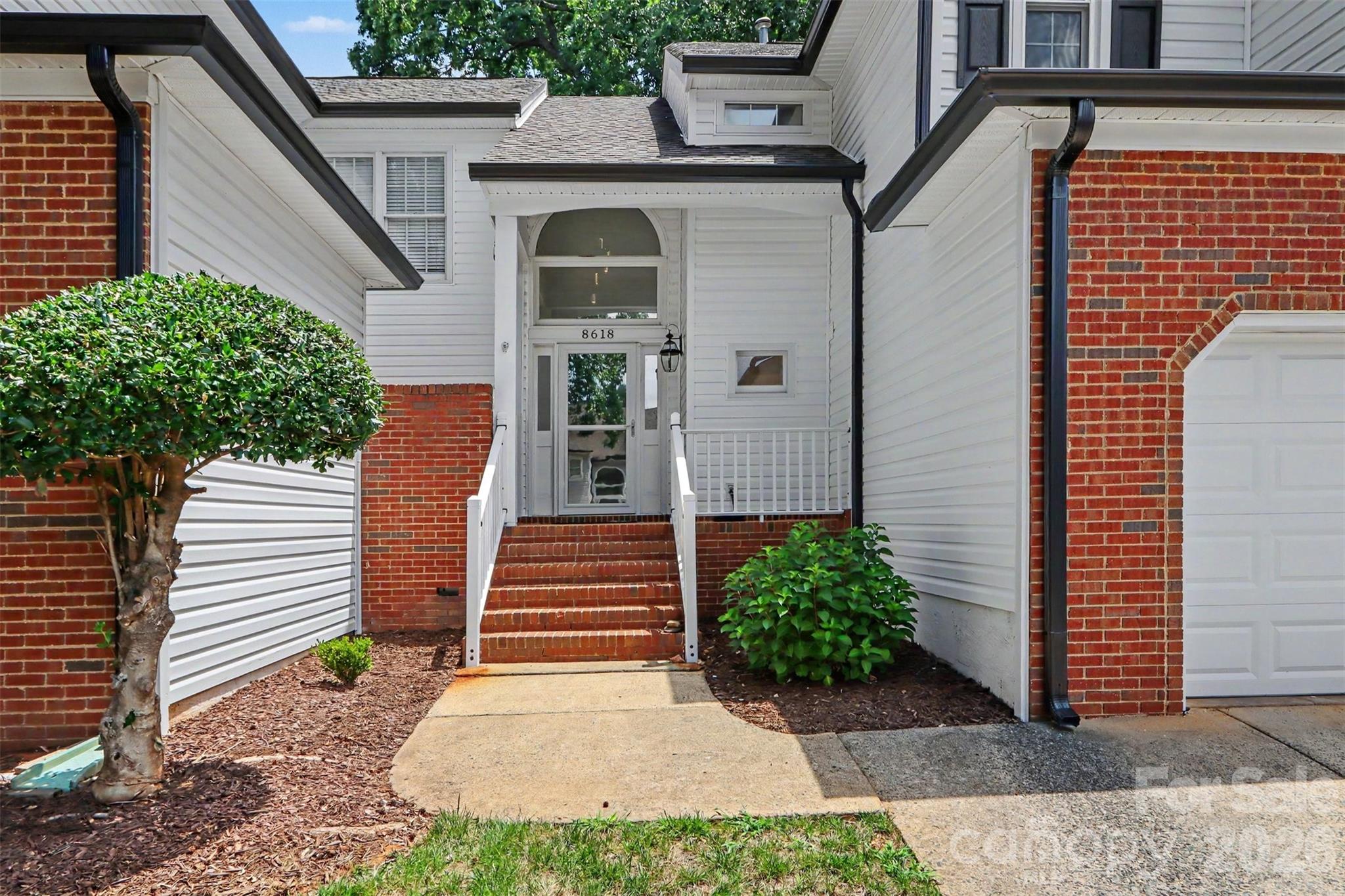8618 Fox Chase Lane — Charlotte