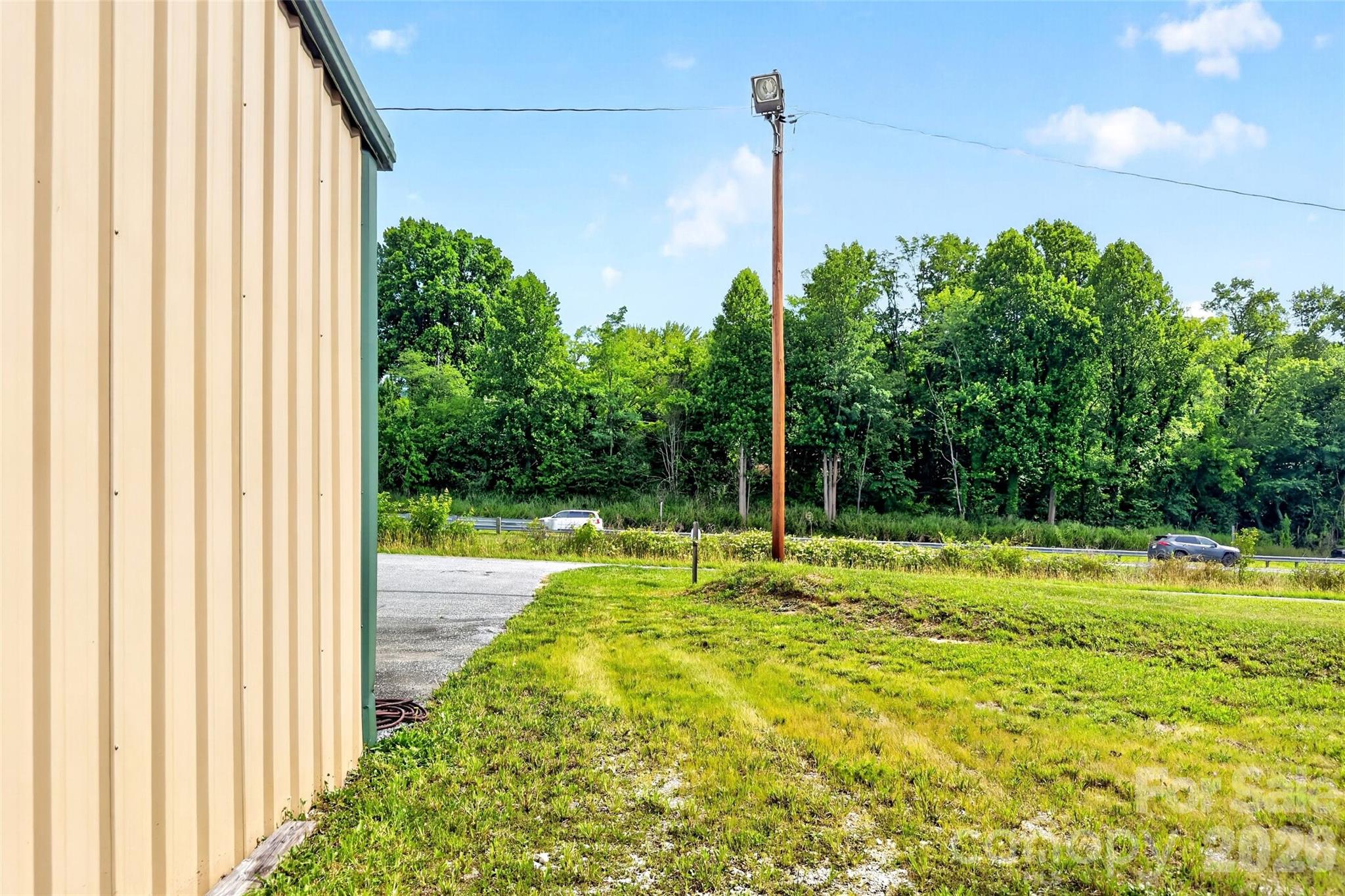 533 Catawba River Road — Old Fort