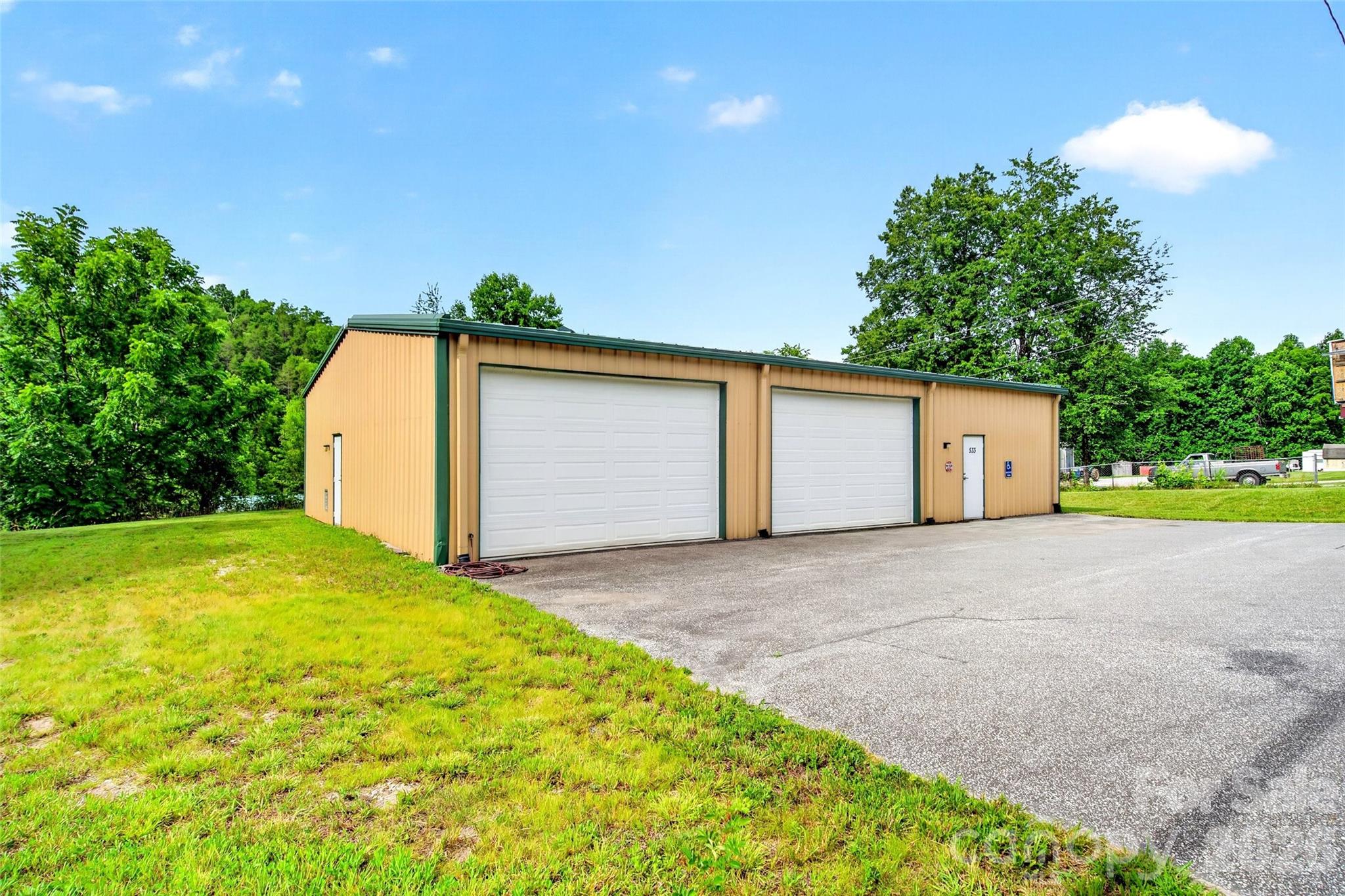 533 Catawba River Road — Old Fort