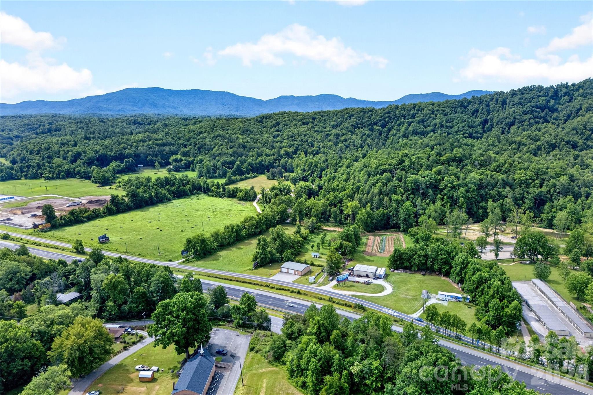 533 Catawba River Road — Old Fort