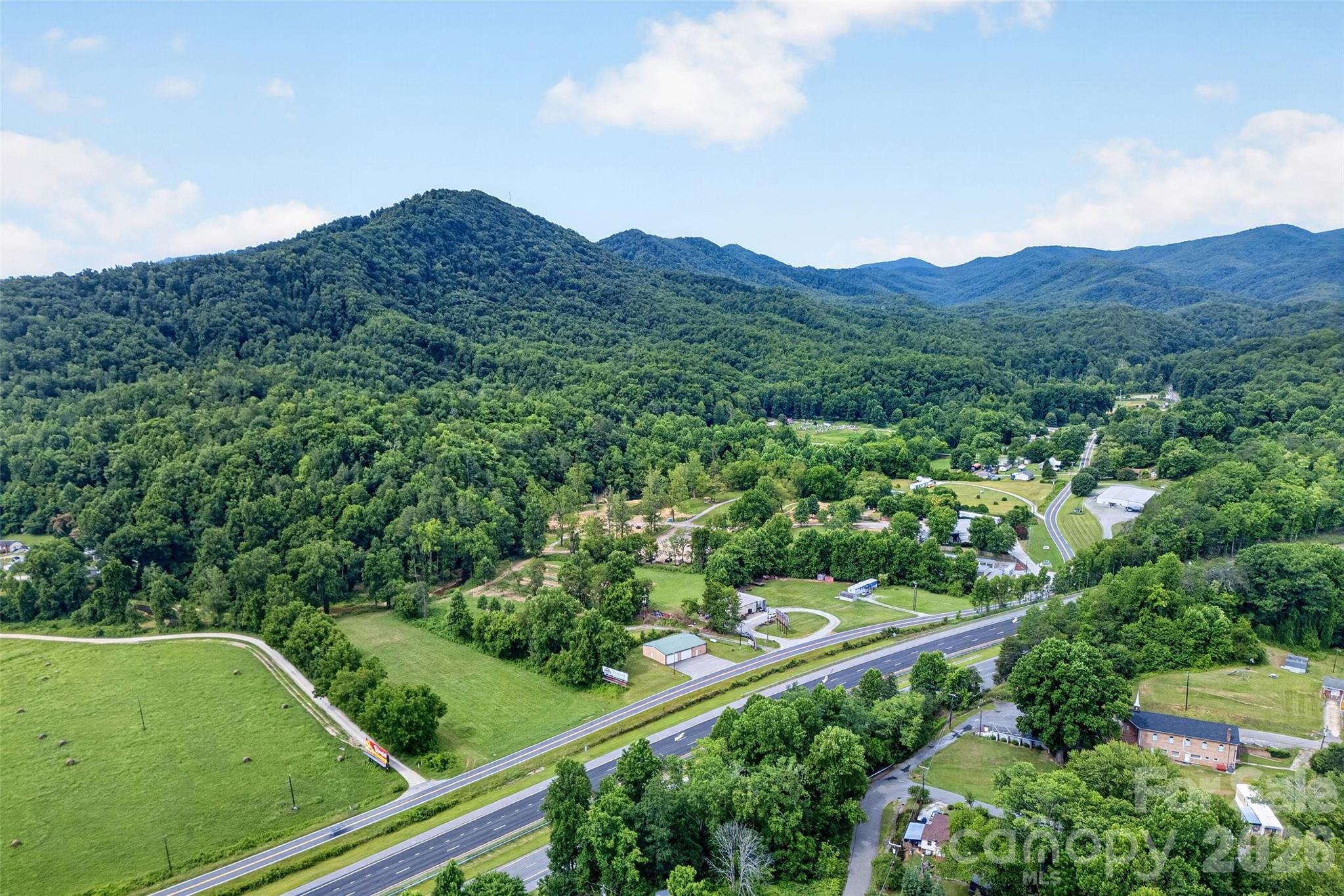 533 Catawba River Road — Old Fort