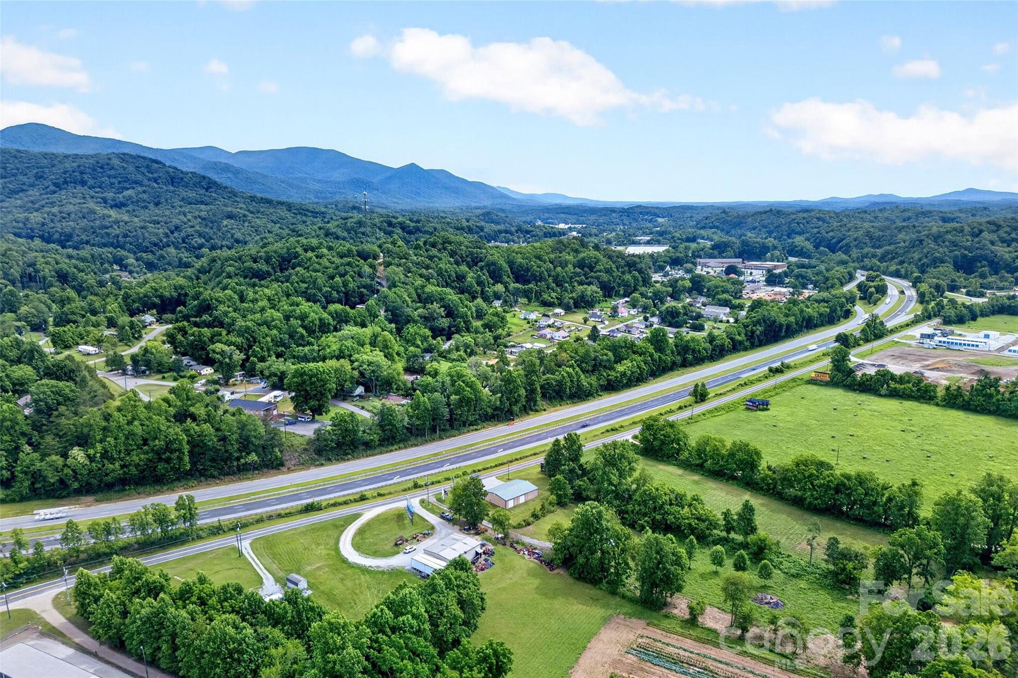 533 Catawba River Road — Old Fort