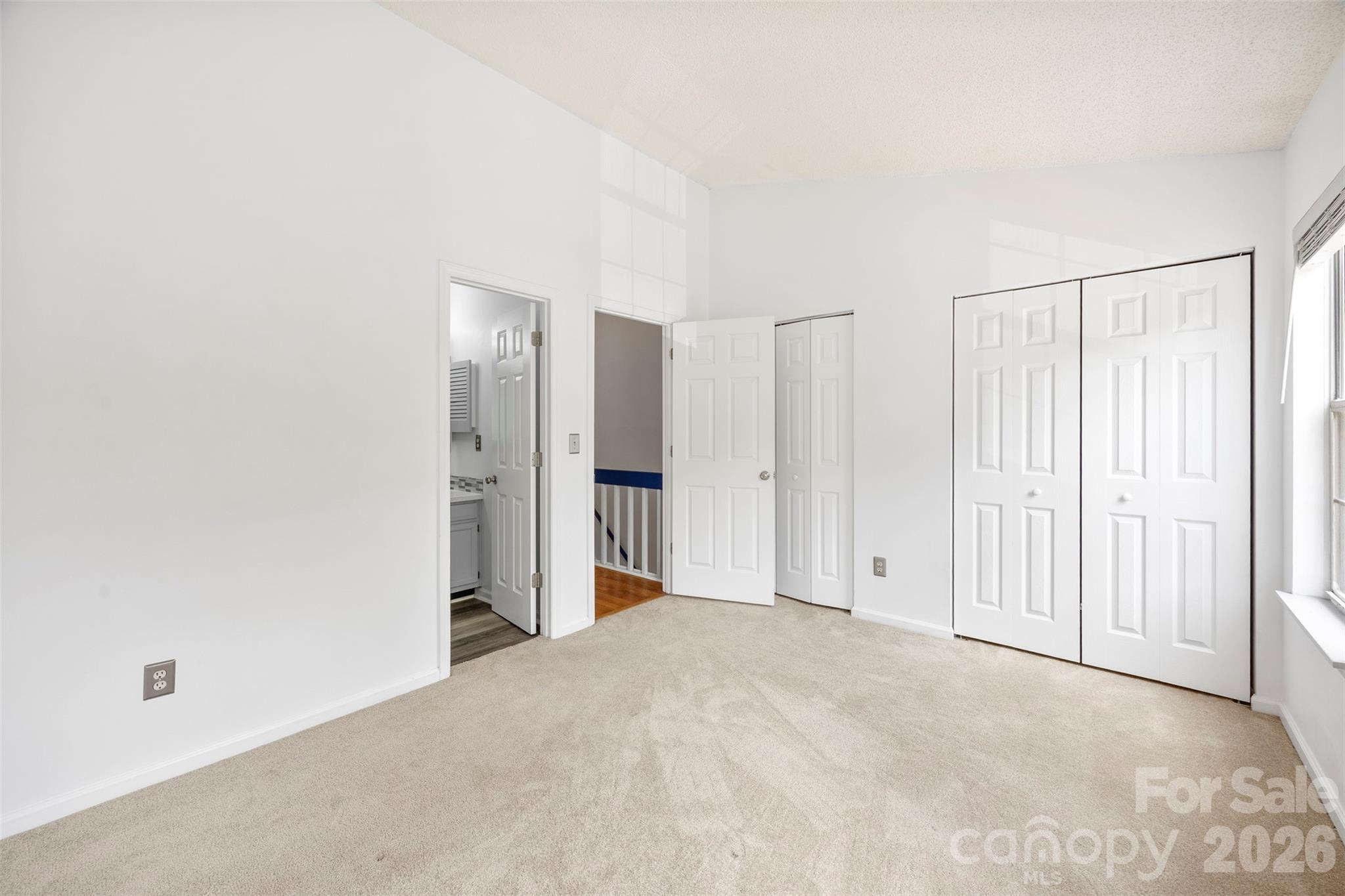 6404 Windsor Gate Lane — Charlotte