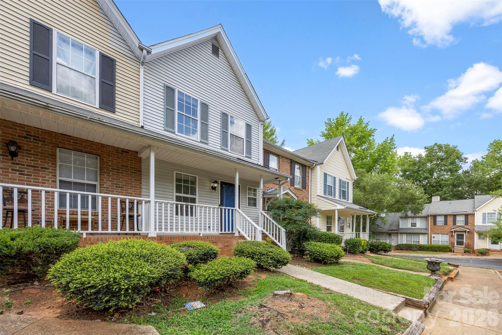 6404 Windsor Gate Lane — Charlotte
