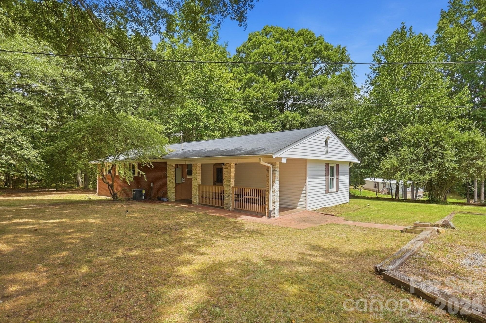 2220 Oldfield Road — Rock Hill