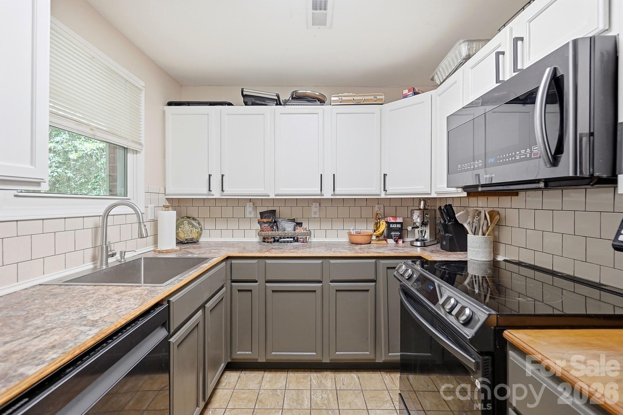 2220 Oldfield Road — Rock Hill
