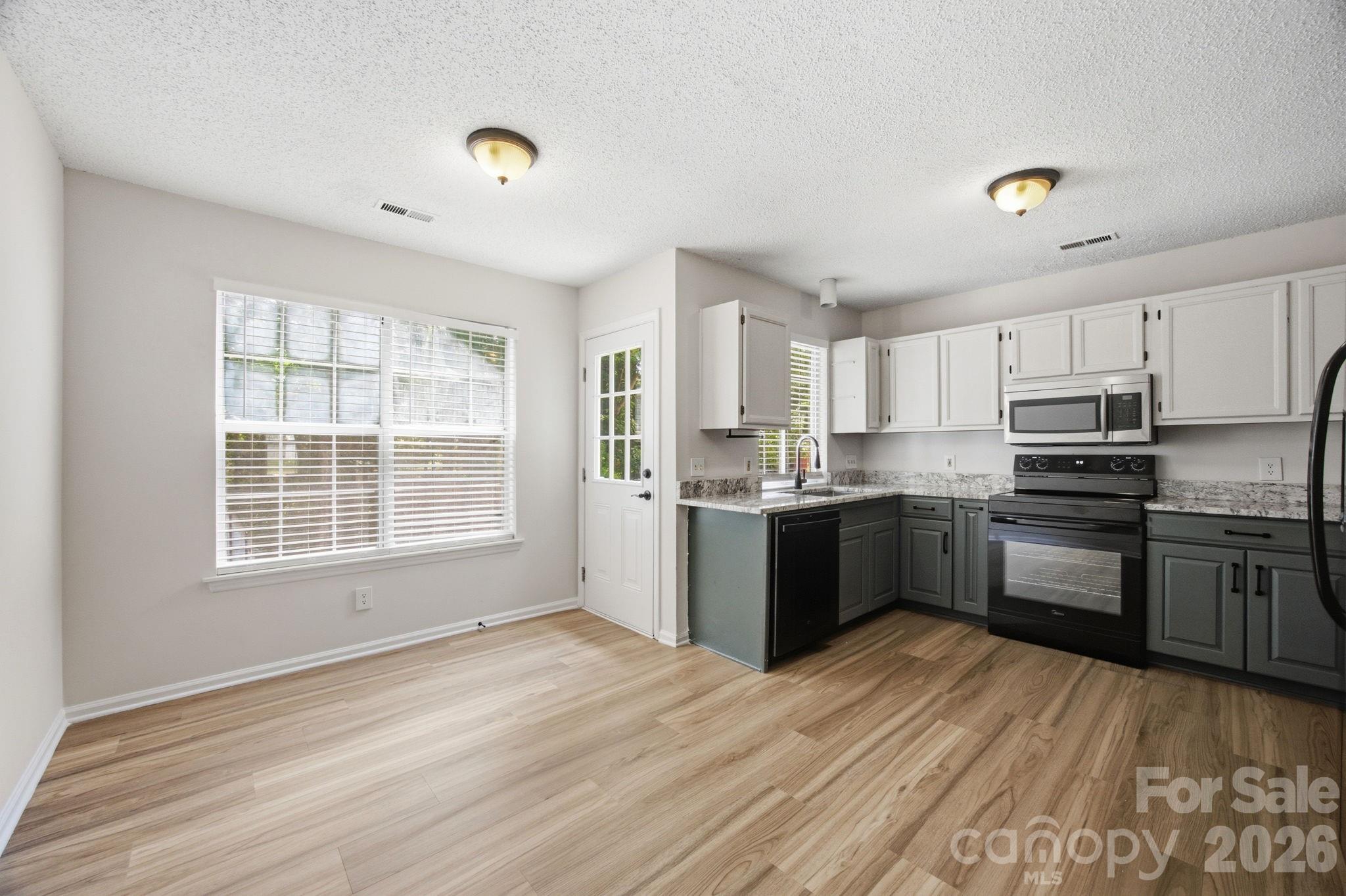 8313 Houndstooth Drive #49 — Charlotte