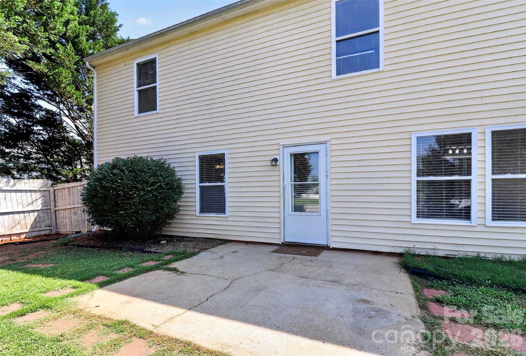 209 Farm Springs Drive — Mount Holly