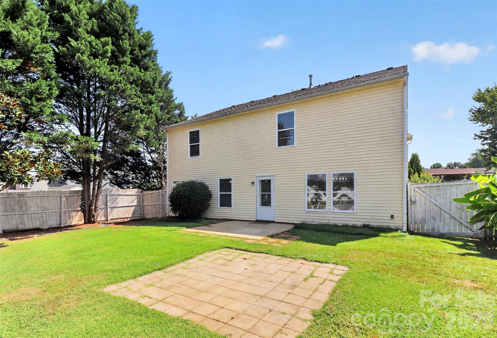 209 Farm Springs Drive — Mount Holly