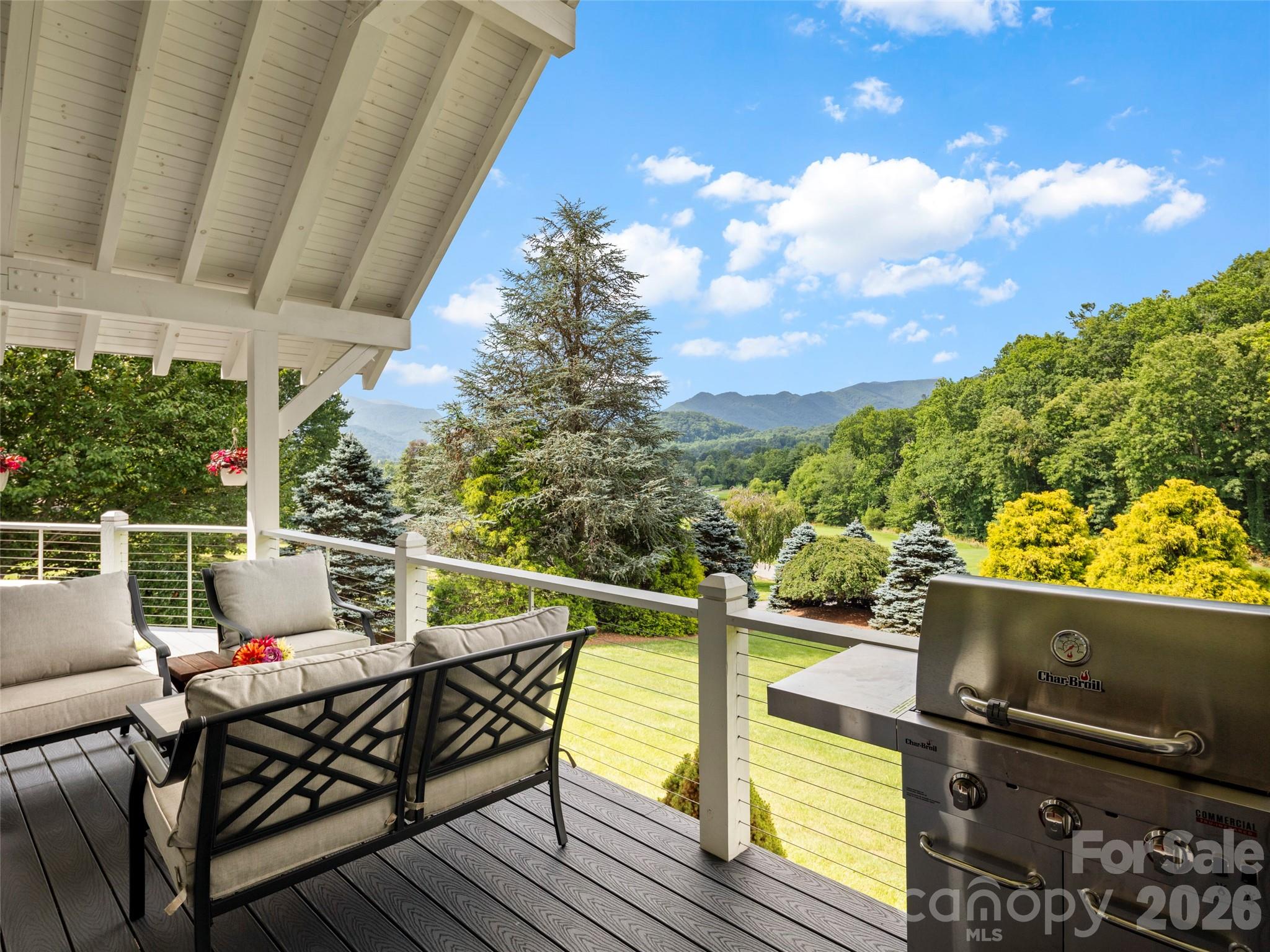 33 Banker Drive — Waynesville