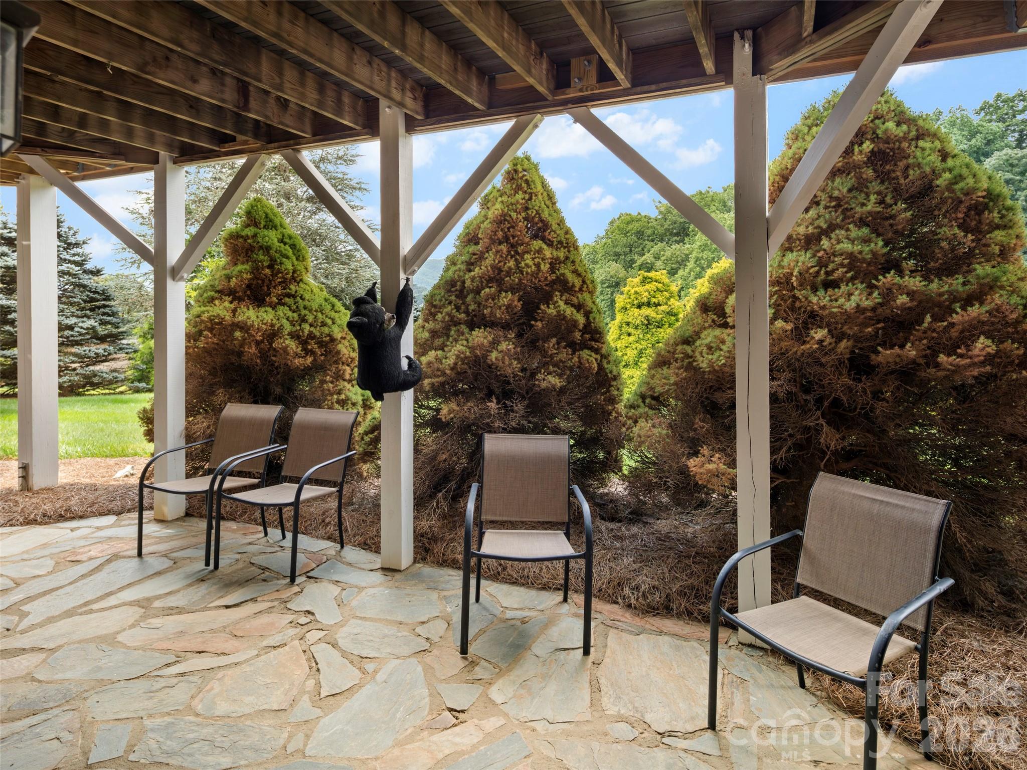 33 Banker Drive — Waynesville