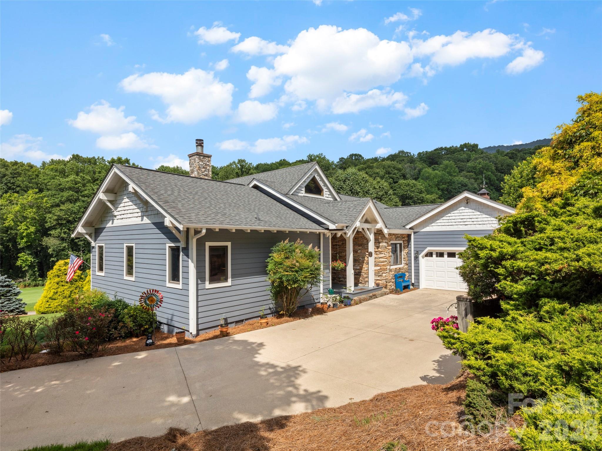 33 Banker Drive — Waynesville