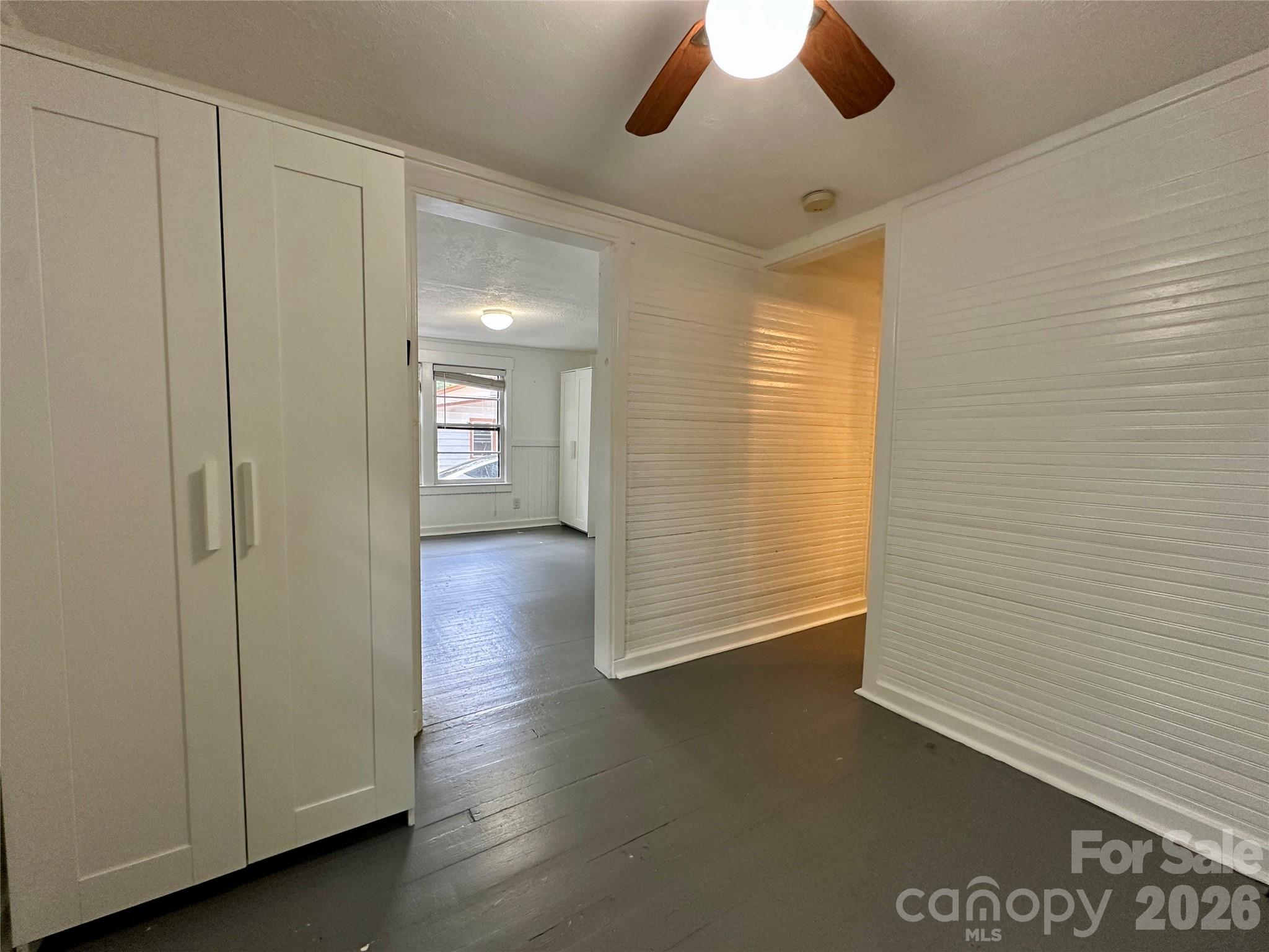 4 Arbutus Road — Asheville