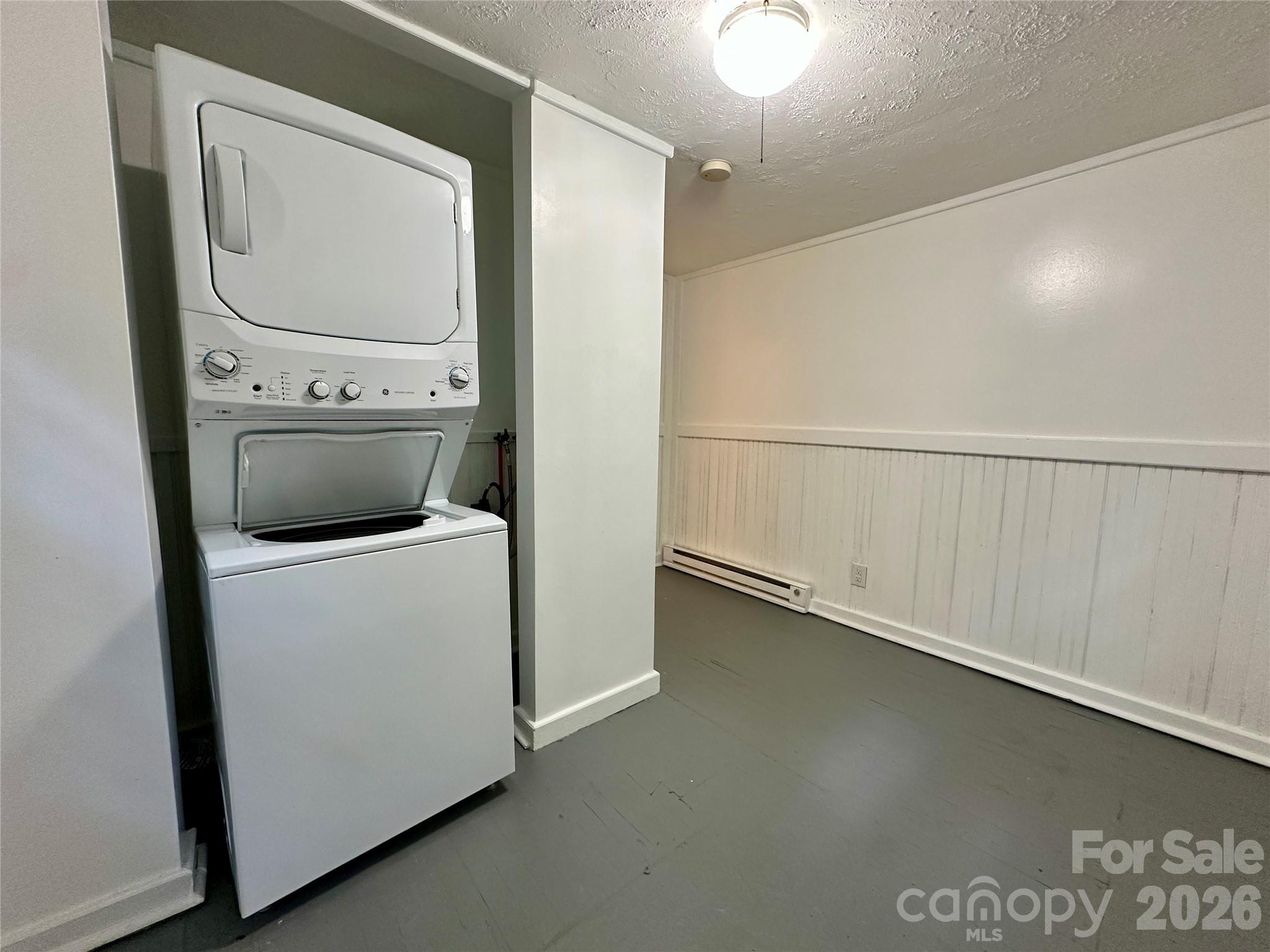 4 Arbutus Road — Asheville