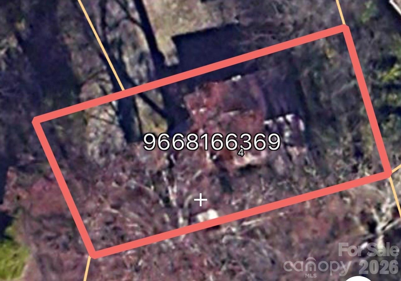 4 Arbutus Road — Asheville