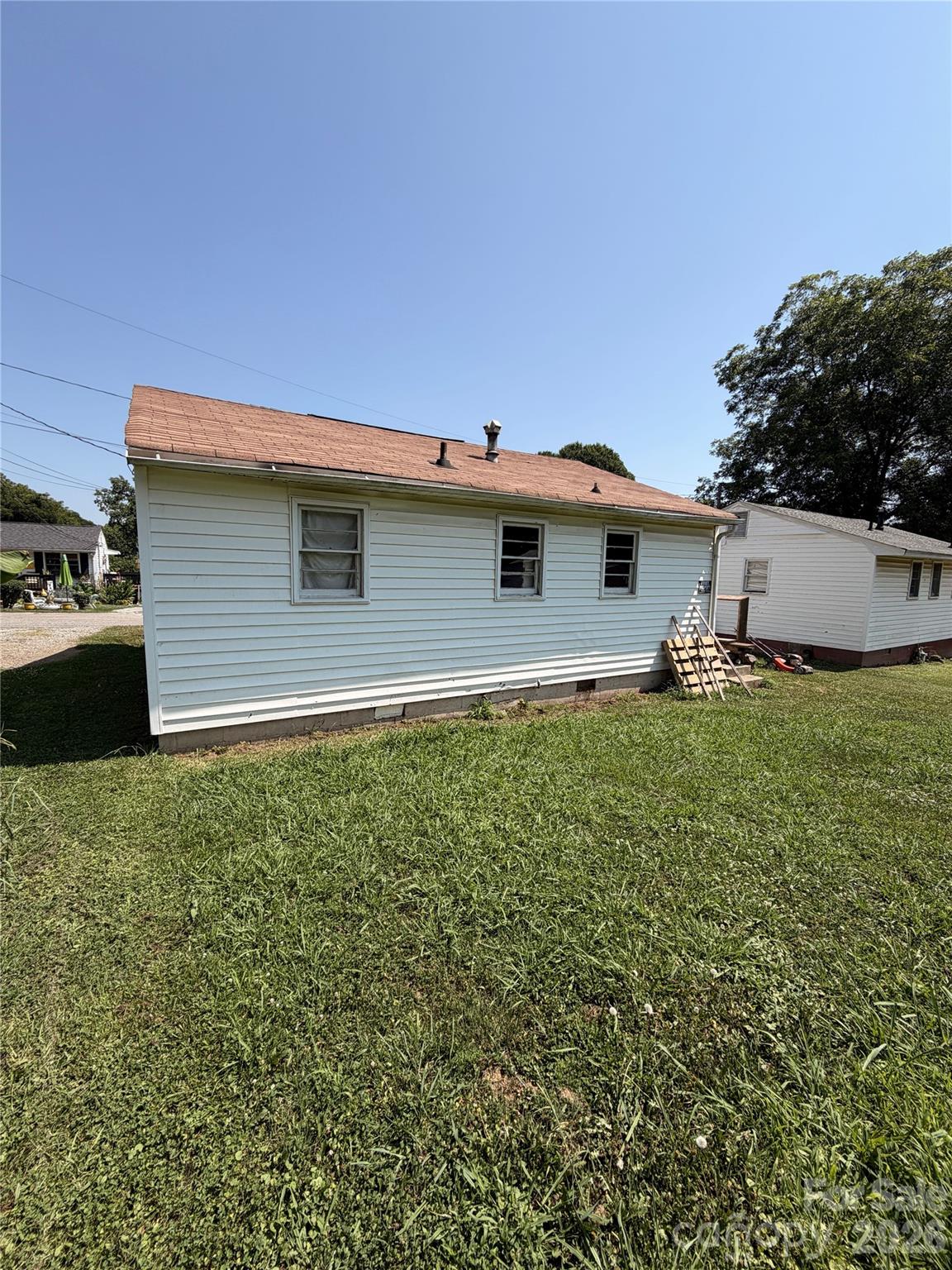 215 Sloan Avenue — Gastonia