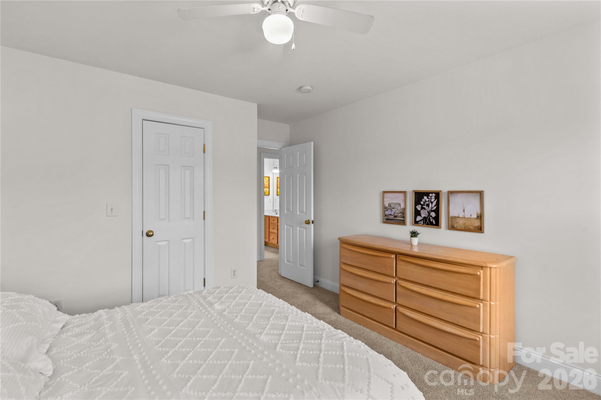 11917 Ulsten Lane — Huntersville